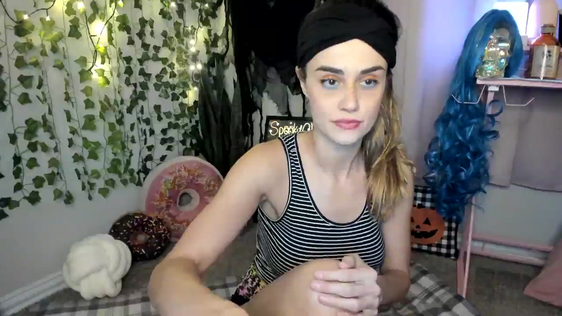 Gallery image thumbnail from HeidiKlumsy's myfreecams stream on, 10/03/2023, 10:01 image 18 of 20