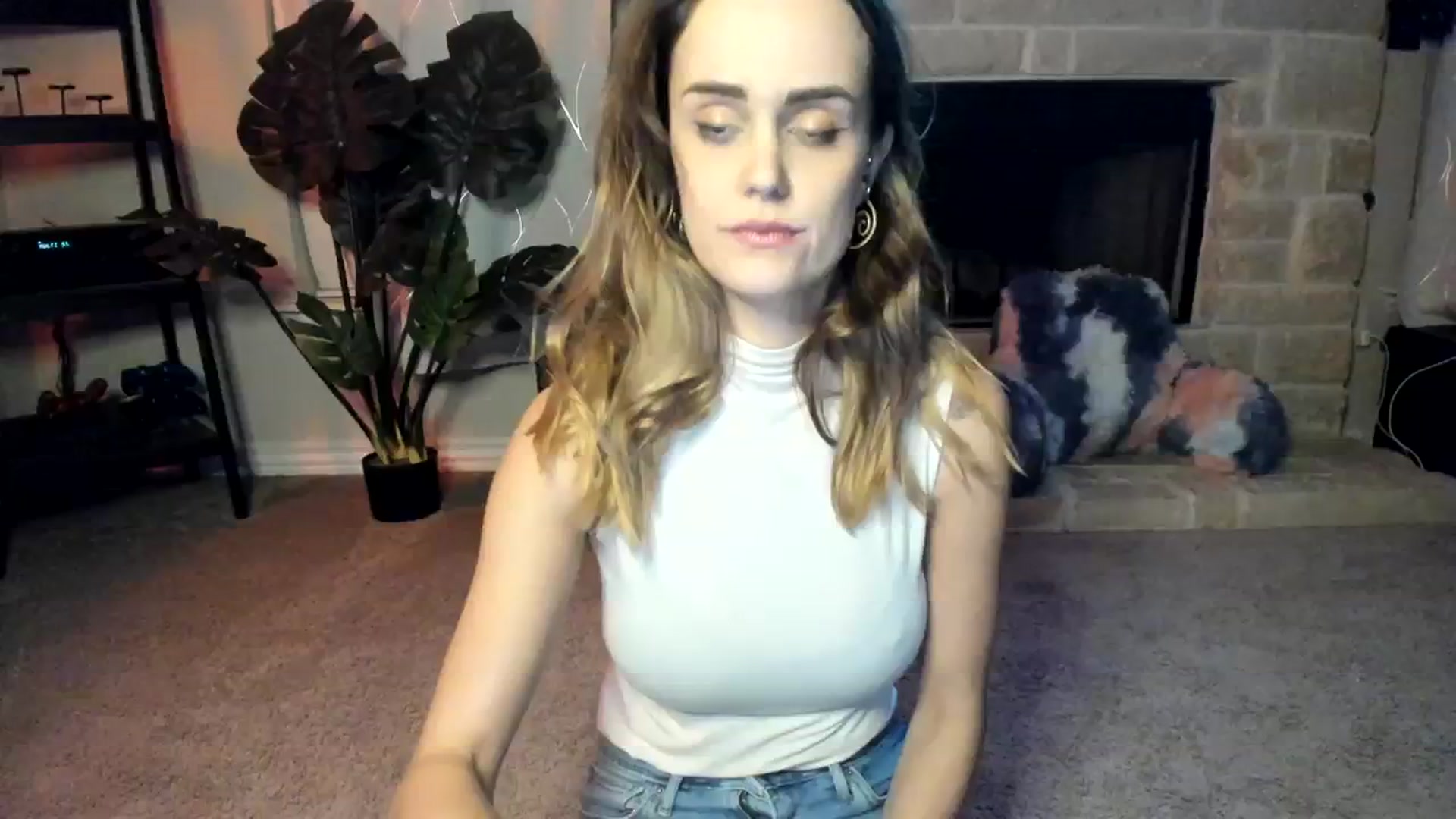 Gallery image thumbnail from HeidiKlumsy's myfreecams stream on, 10/19/2023, 07:09 image 1 of 20