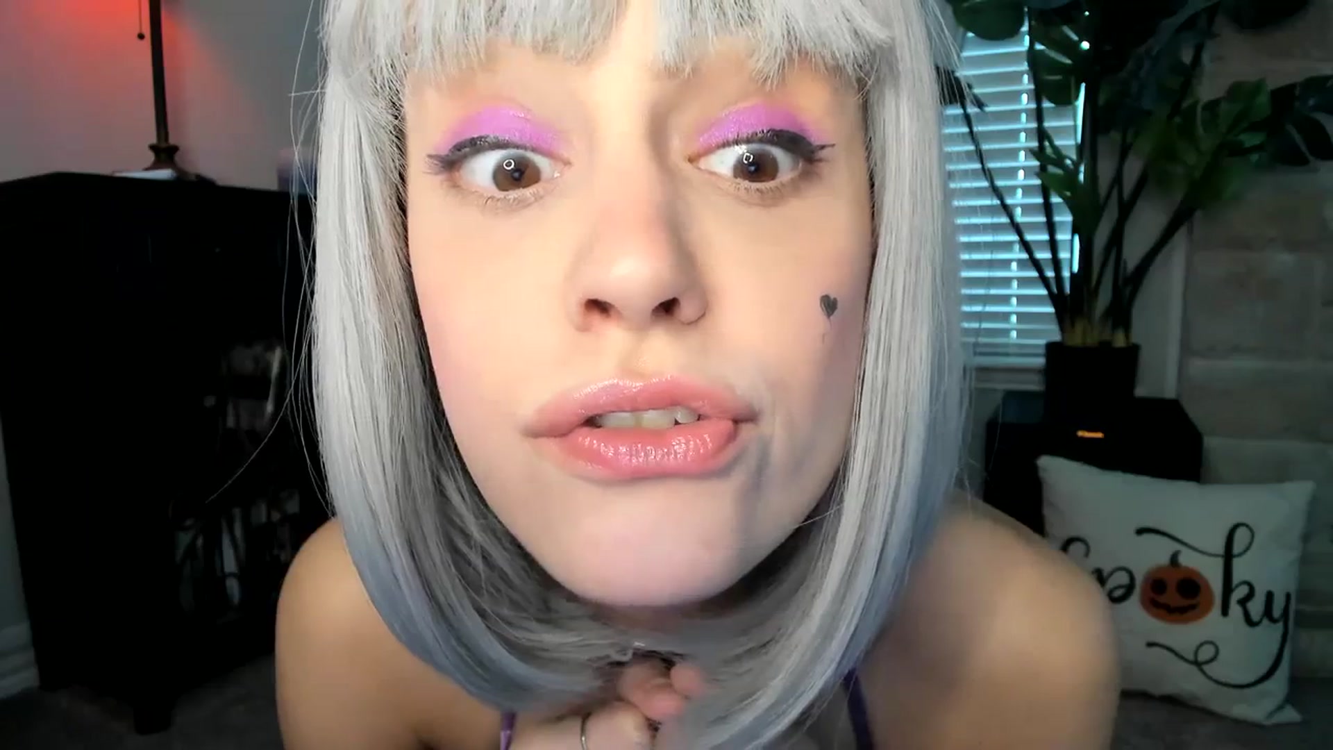 Gallery image thumbnail from HeidiKlumsy's myfreecams stream on, 10/27/2023, 20:08 image 7 of 20