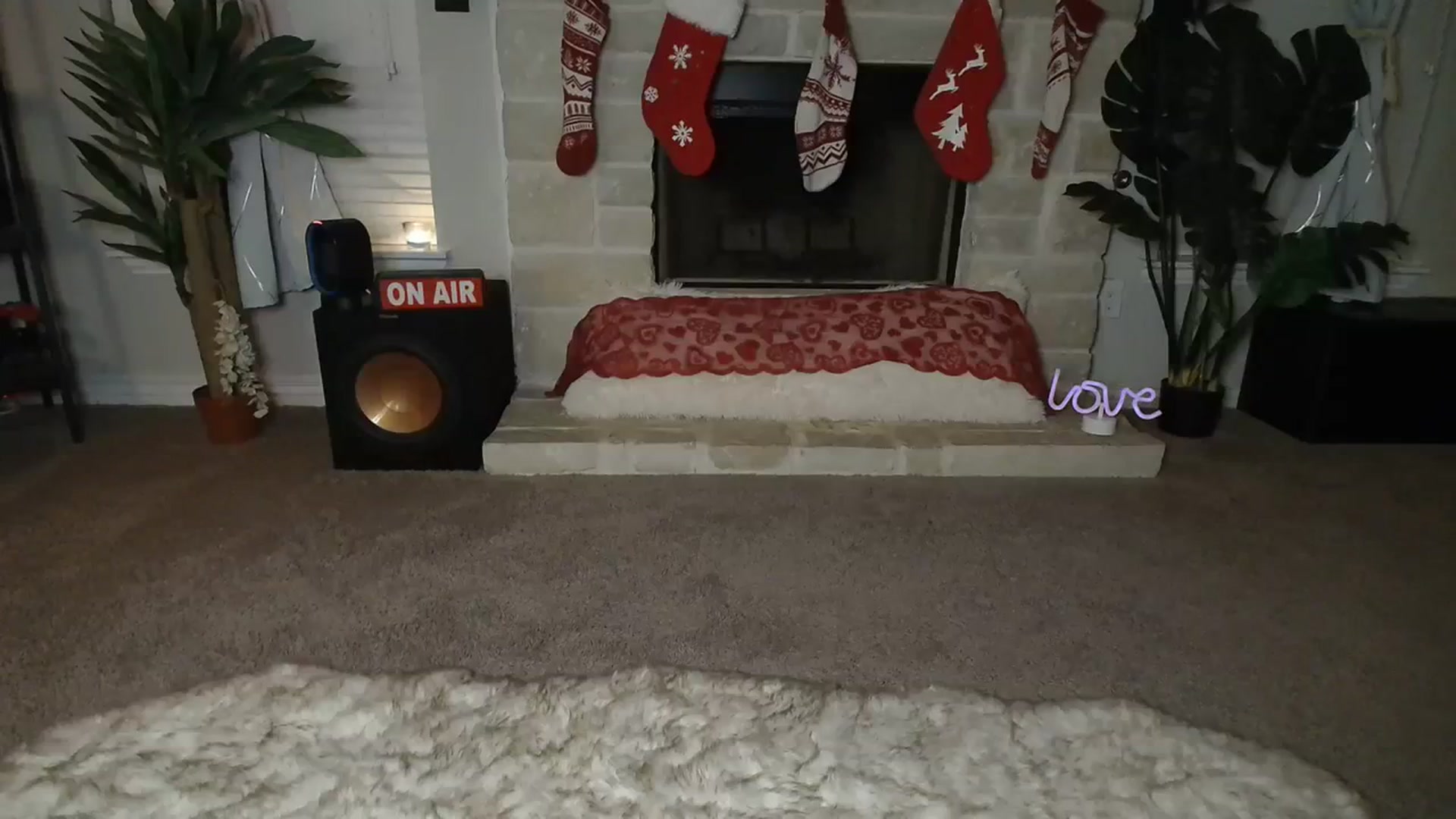 Gallery image thumbnail from HeidiKlumsy's myfreecams stream on, 12/15/2023, 04:41 image 5 of 20