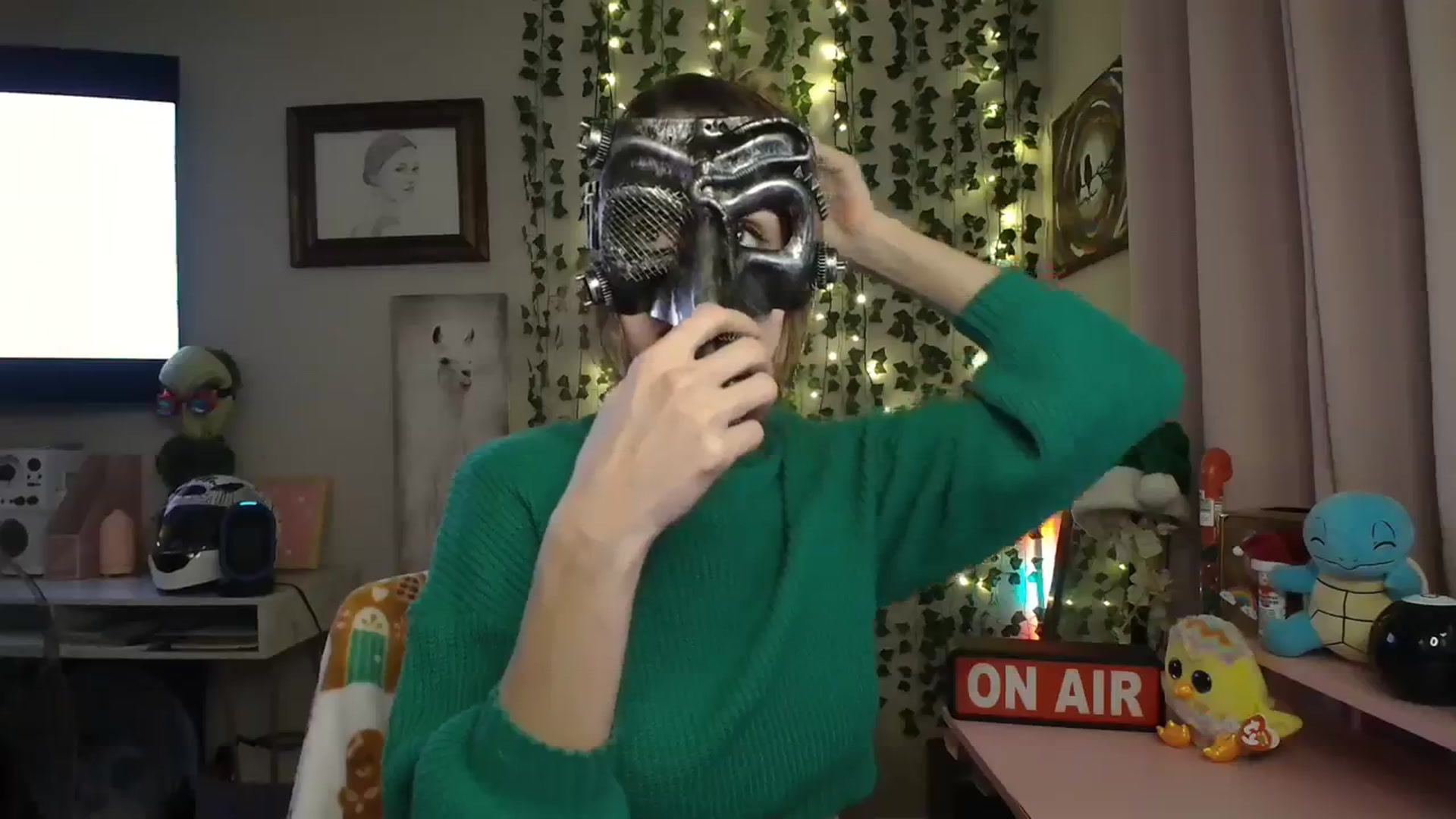 Gallery image thumbnail from HeidiKlumsy's myfreecams stream on, 12/19/2023, 05:03 image 19 of 20