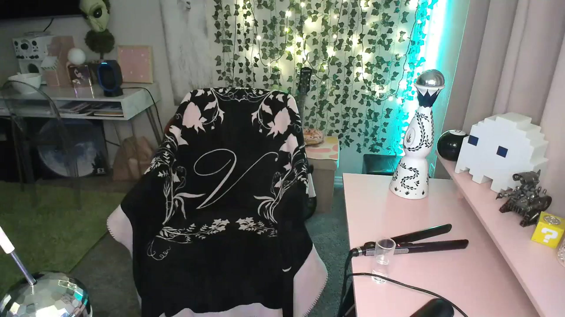 Gallery image thumbnail from HeidiKlumsy's myfreecams stream on, 01/02/2024, 05:04 image 20 of 20