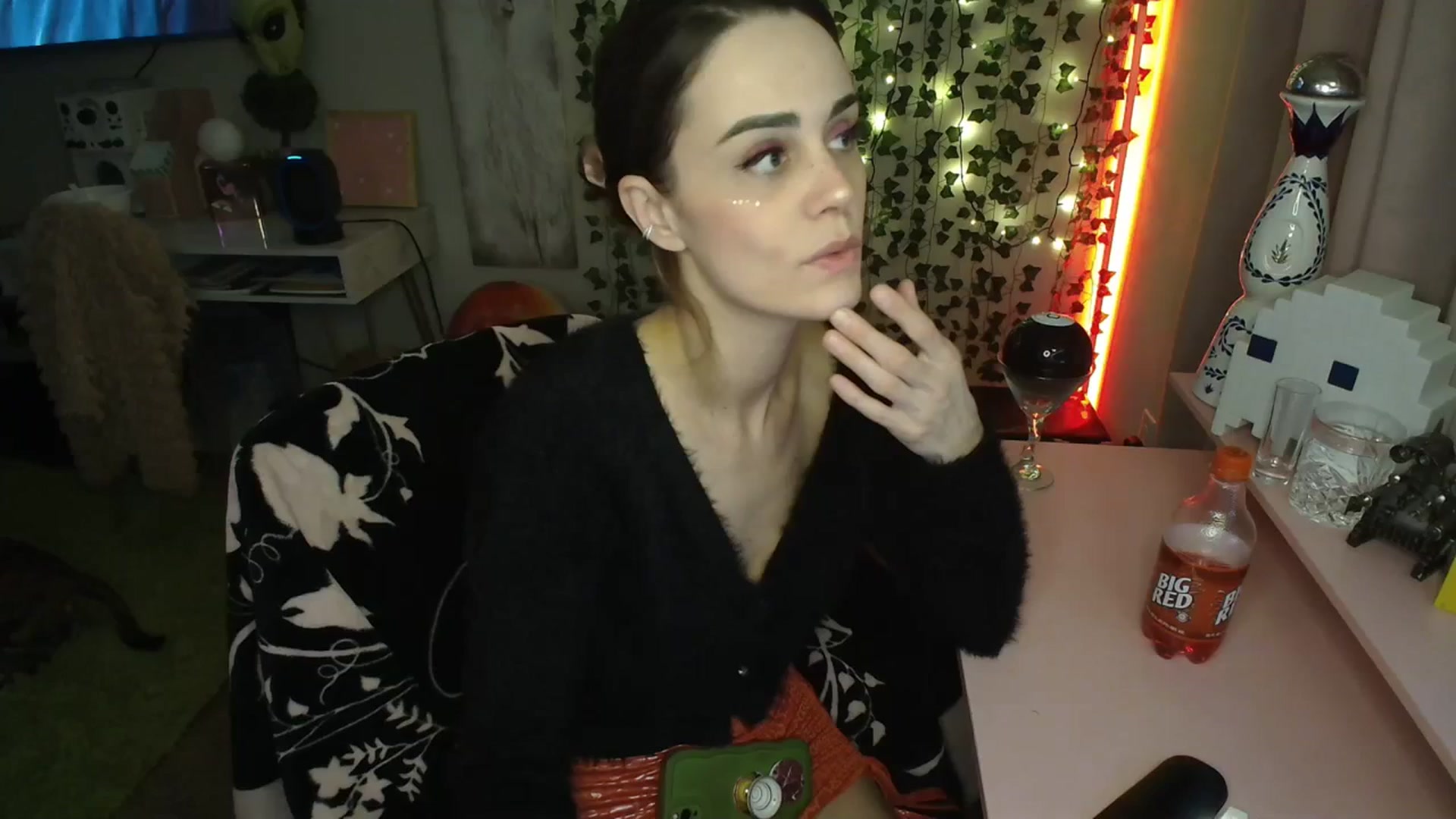 Gallery image thumbnail from HeidiKlumsy's myfreecams stream on, 01/02/2024, 05:04 image 1 of 20
