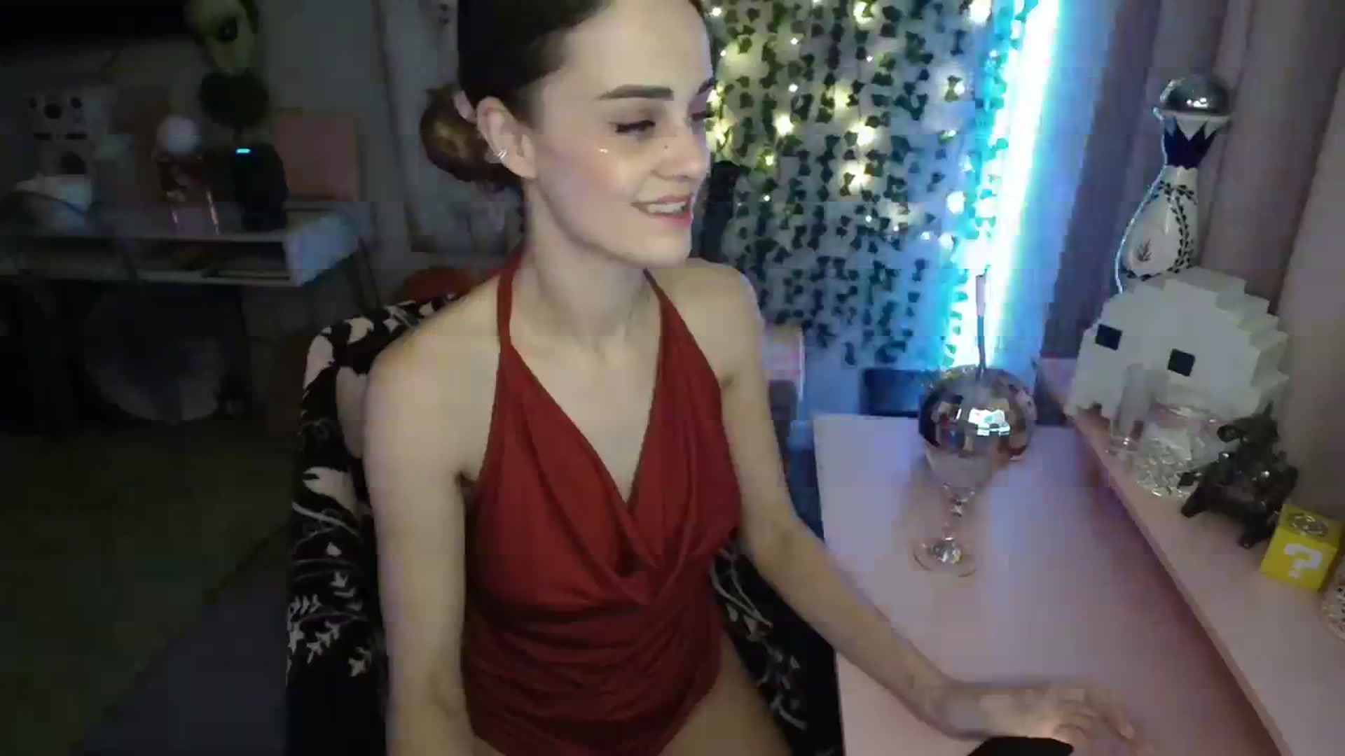 Gallery image thumbnail from HeidiKlumsy's myfreecams stream on, 01/02/2024, 05:04 image 15 of 20