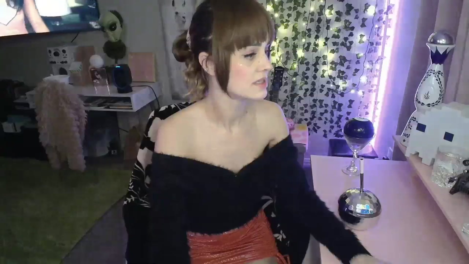 Gallery image thumbnail from HeidiKlumsy's myfreecams stream on, 01/02/2024, 05:04 image 7 of 20