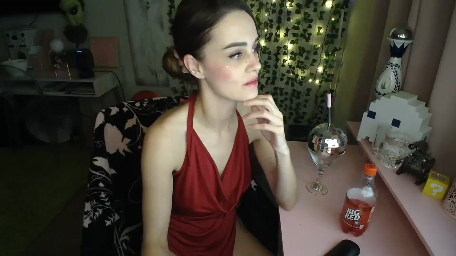 Gallery image thumbnail from HeidiKlumsy's myfreecams stream on, 01/02/2024, 05:04 image 13 of 20