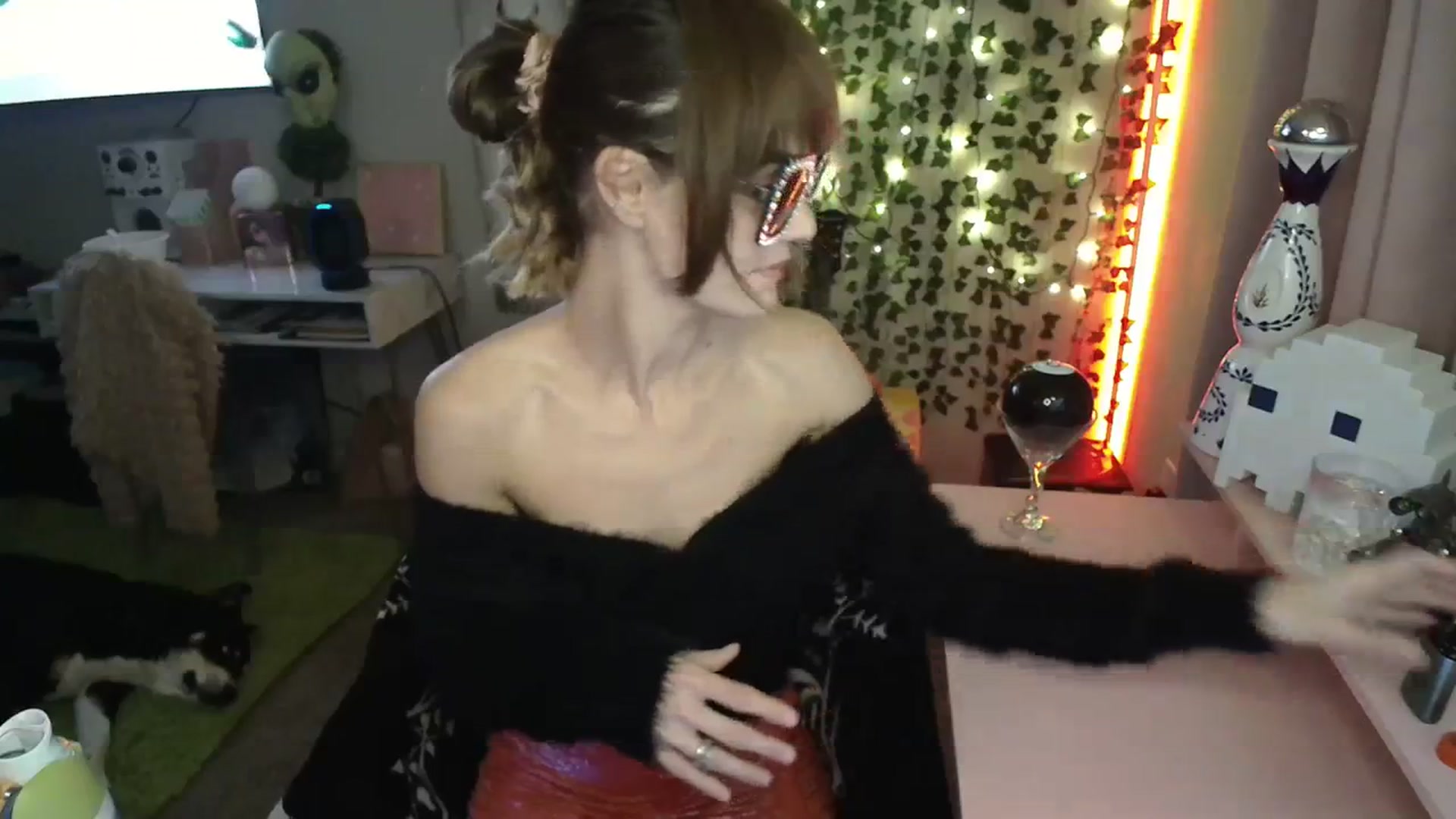 Gallery image thumbnail from HeidiKlumsy's myfreecams stream on, 01/02/2024, 05:04 image 5 of 20