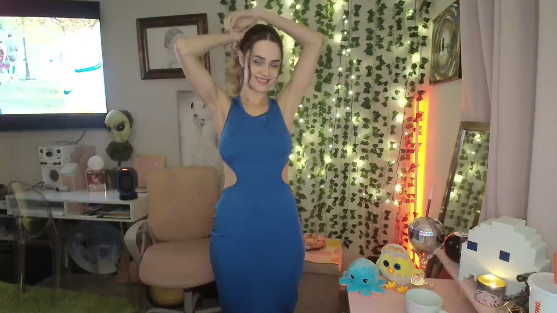 Gallery image thumbnail from HeidiKlumsy's myfreecams stream on, 01/04/2024, 24:34 image 11 of 20