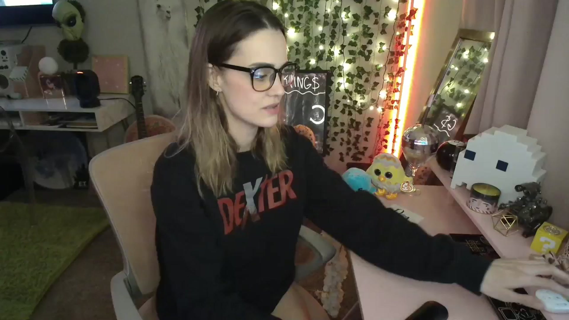 Gallery image thumbnail from HeidiKlumsy's myfreecams stream on, 01/04/2024, 03:26 image 2 of 20
