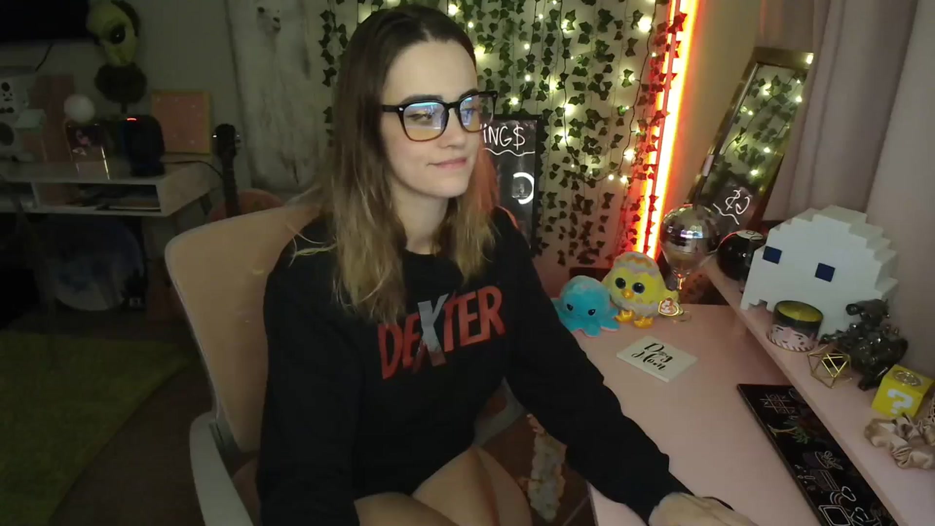 Gallery image thumbnail from HeidiKlumsy's myfreecams stream on, 01/04/2024, 03:26 image 6 of 20