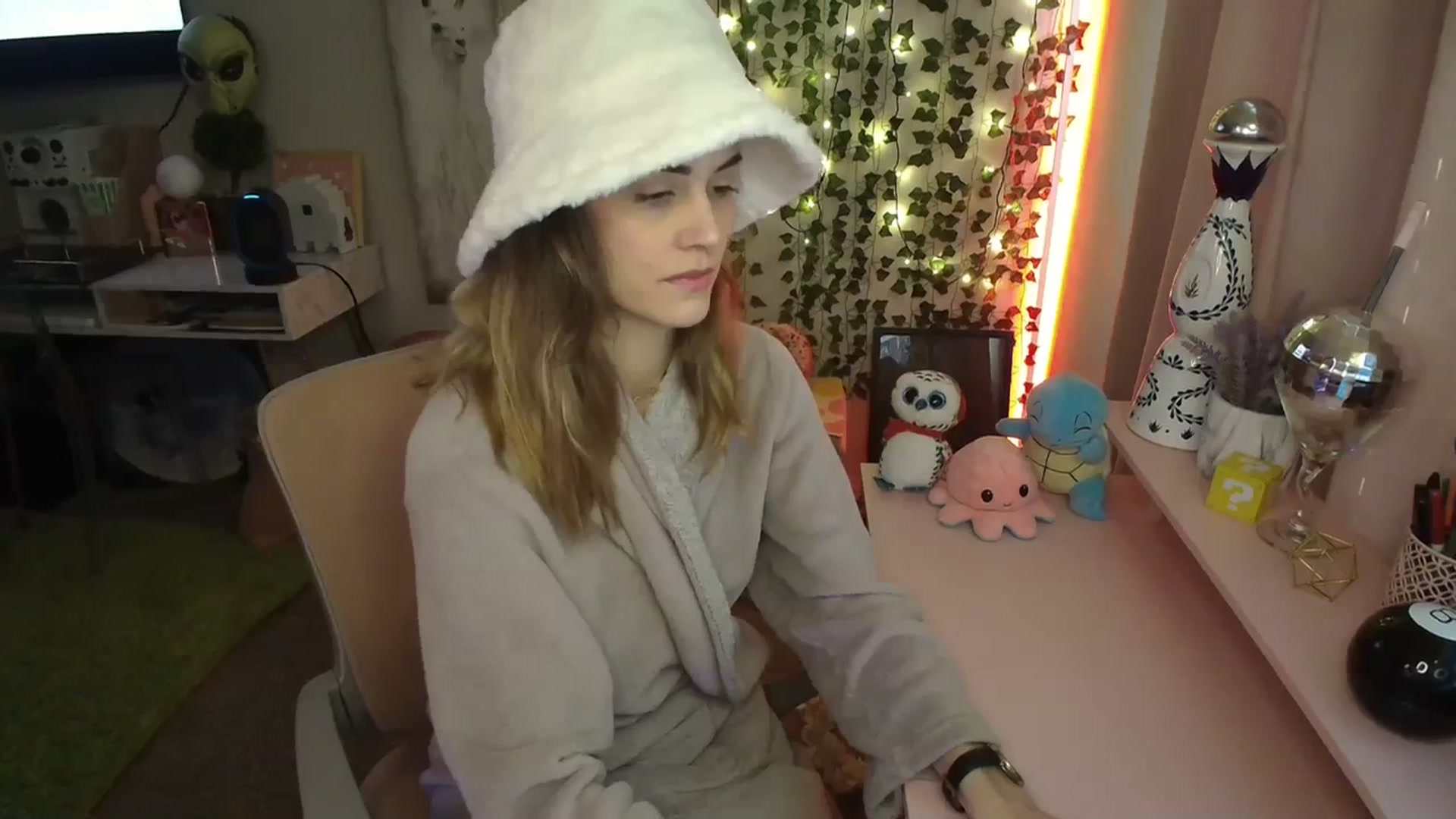 Gallery image thumbnail from HeidiKlumsy's myfreecams stream on, 01/16/2024, 22:33 image 19 of 20