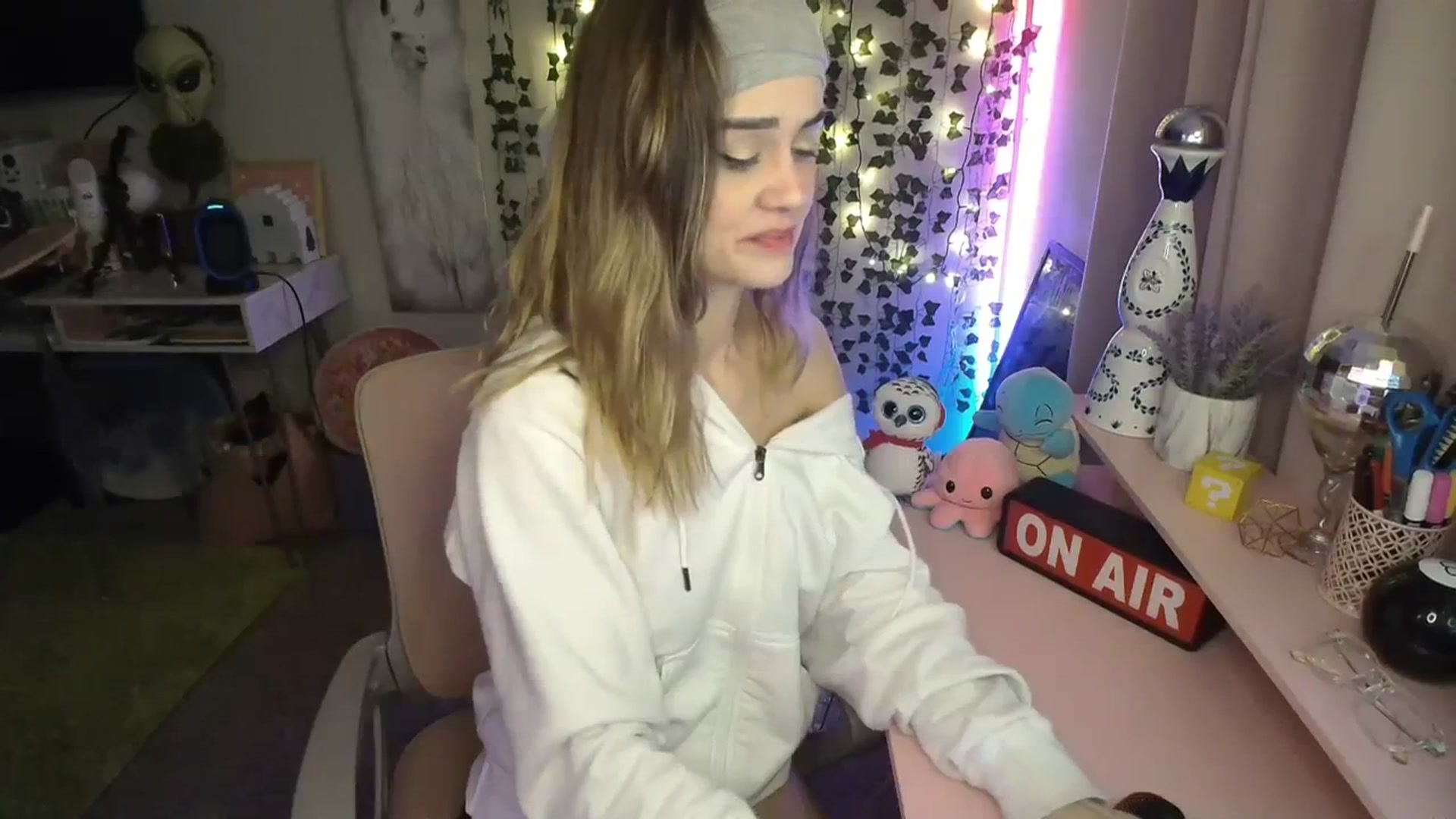 Gallery image thumbnail from HeidiKlumsy's myfreecams stream on, 01/23/2024, 05:32 image 11 of 20