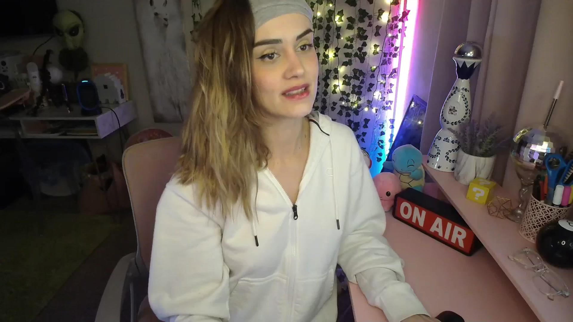 Gallery image thumbnail from HeidiKlumsy's myfreecams stream on, 01/23/2024, 05:32 image 18 of 20