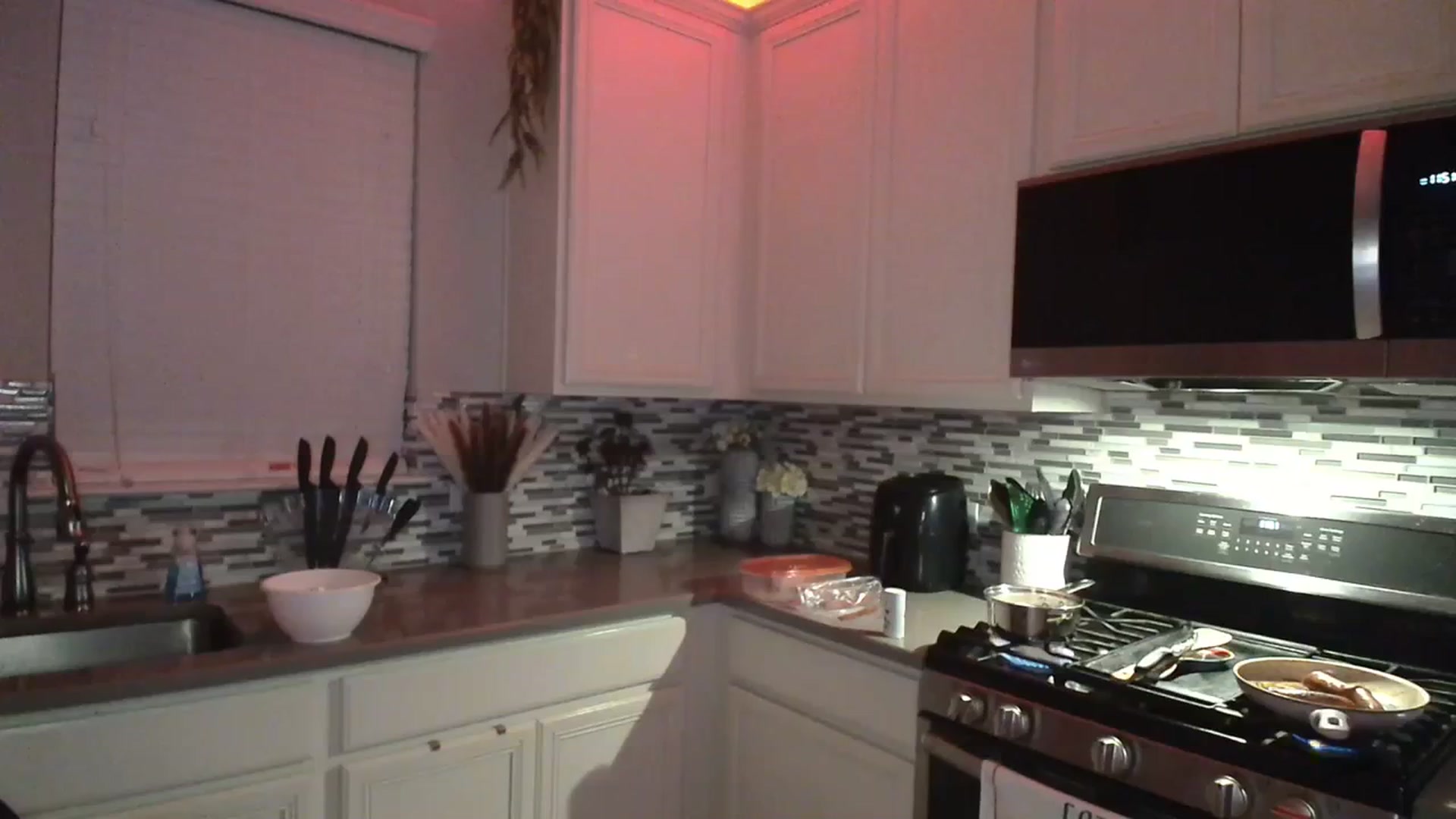 Gallery image thumbnail from HeidiKlumsy's myfreecams stream on, 01/23/2024, 06:07 image 10 of 20