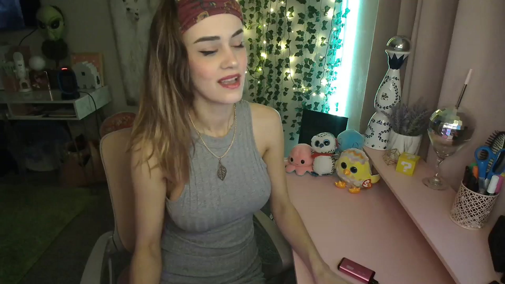 Gallery image thumbnail from HeidiKlumsy's myfreecams stream on, 01/23/2024, 21:26 image 2 of 20