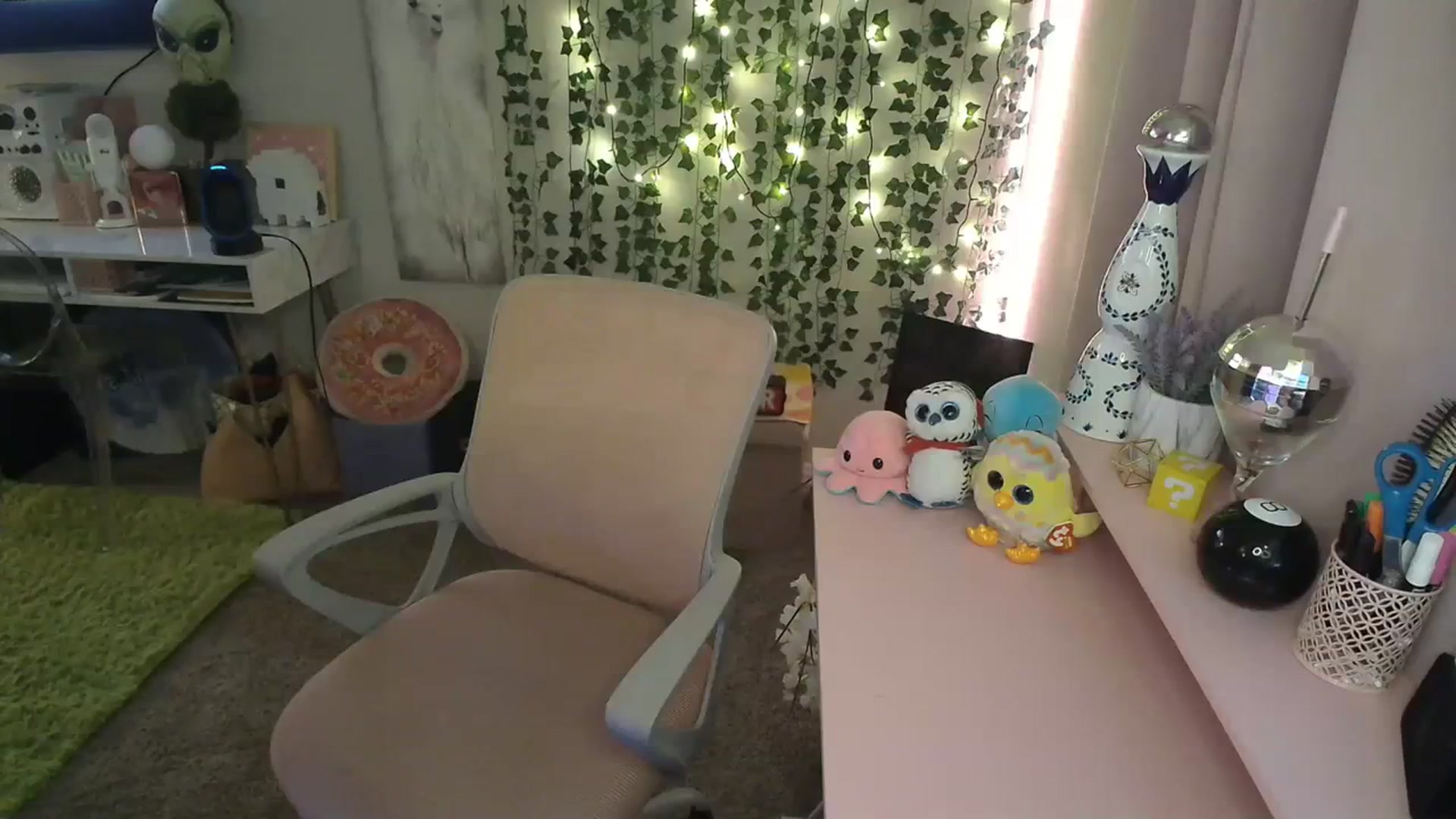 Gallery image thumbnail from HeidiKlumsy's myfreecams stream on, 01/24/2024, 24:46 image 5 of 20