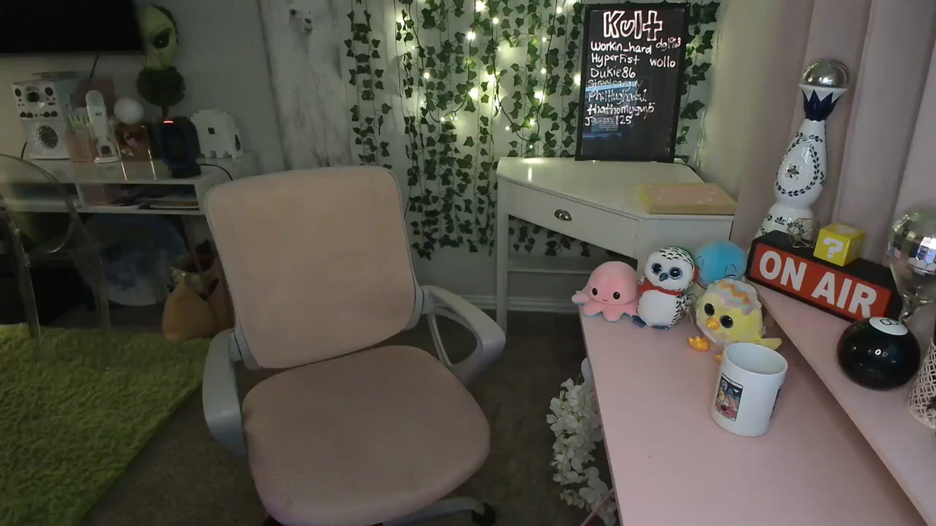 Gallery image thumbnail from HeidiKlumsy's myfreecams stream on, 01/24/2024, 21:07 image 9 of 20