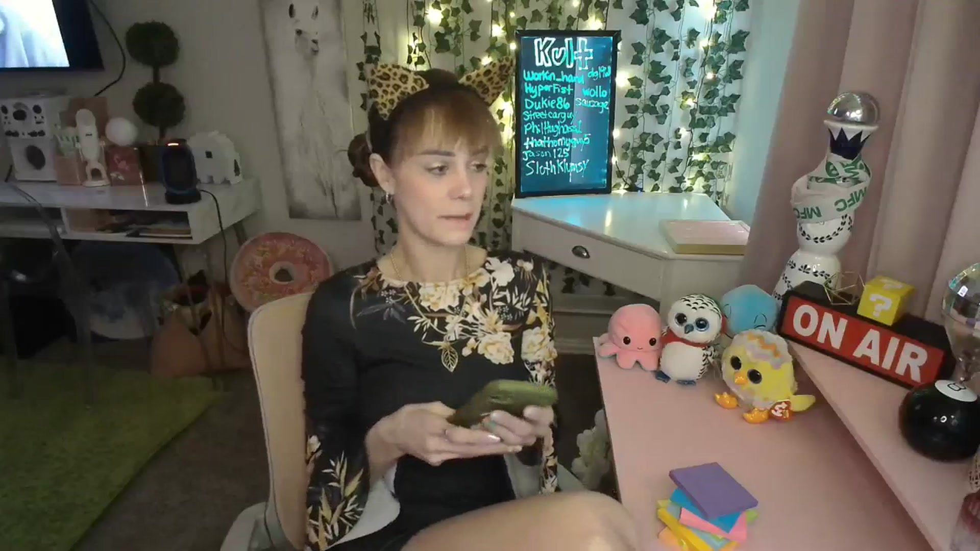 Gallery image thumbnail from HeidiKlumsy's myfreecams stream on, 01/25/2024, 21:41 image 7 of 20