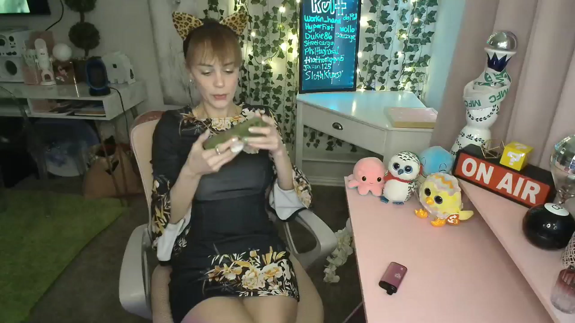 Gallery image thumbnail from HeidiKlumsy's myfreecams stream on, 01/25/2024, 21:41 image 1 of 20