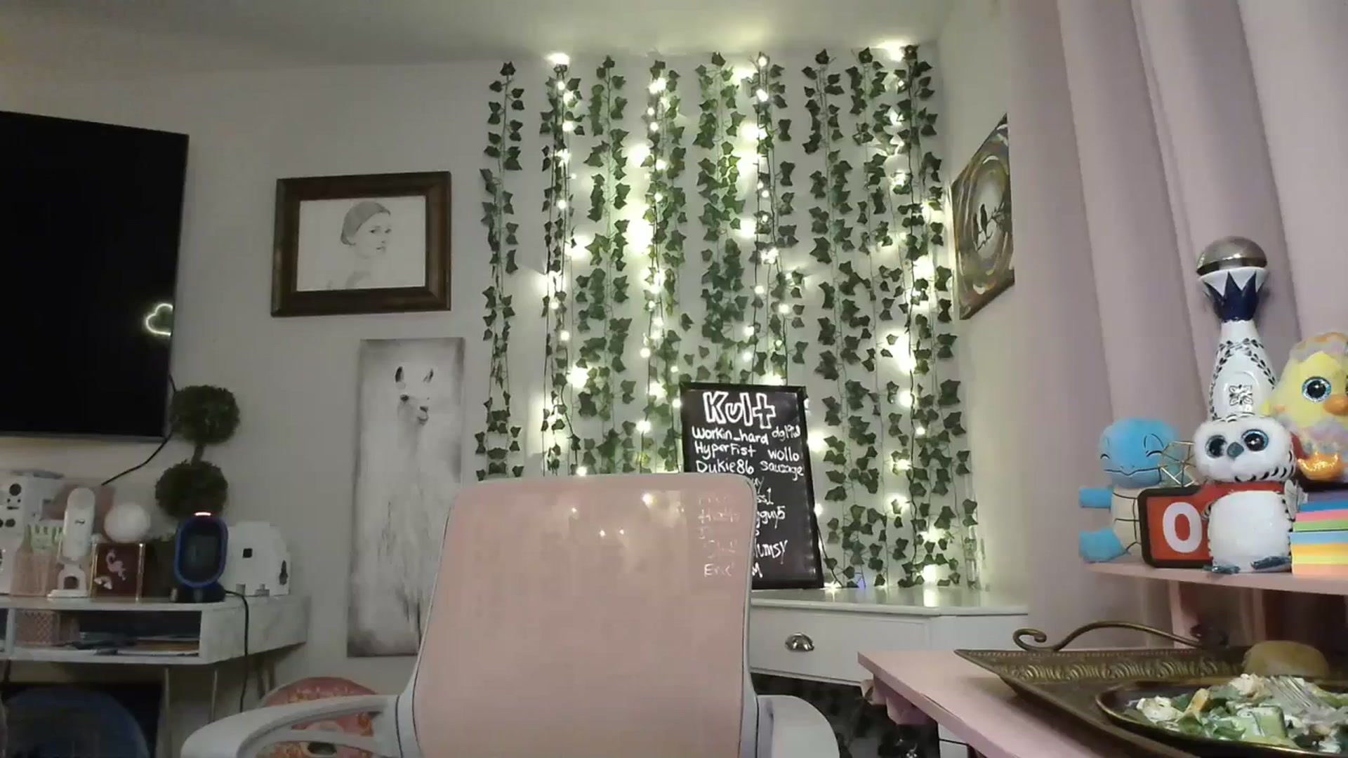 Gallery image thumbnail from HeidiKlumsy's myfreecams stream on, 01/27/2024, 24:46 image 19 of 20
