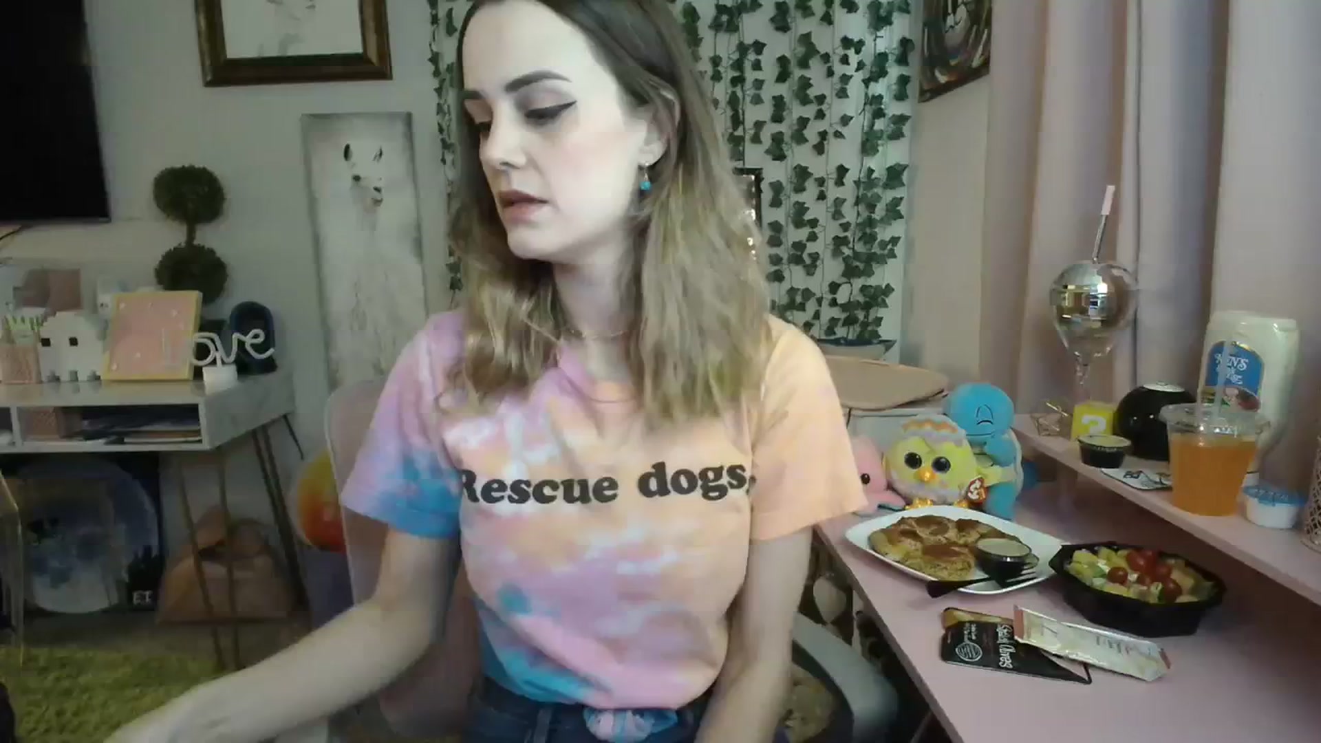Gallery image thumbnail from HeidiKlumsy's myfreecams stream on, 02/04/2024, 24:39 image 2 of 20