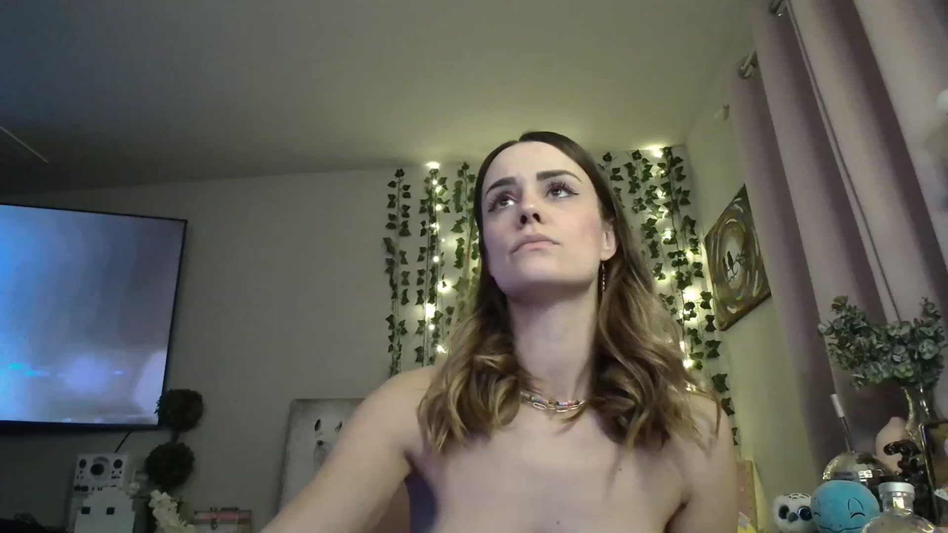 Gallery image thumbnail from HeidiKlumsy's myfreecams stream on, 02/08/2024, 02:49 image 10 of 20