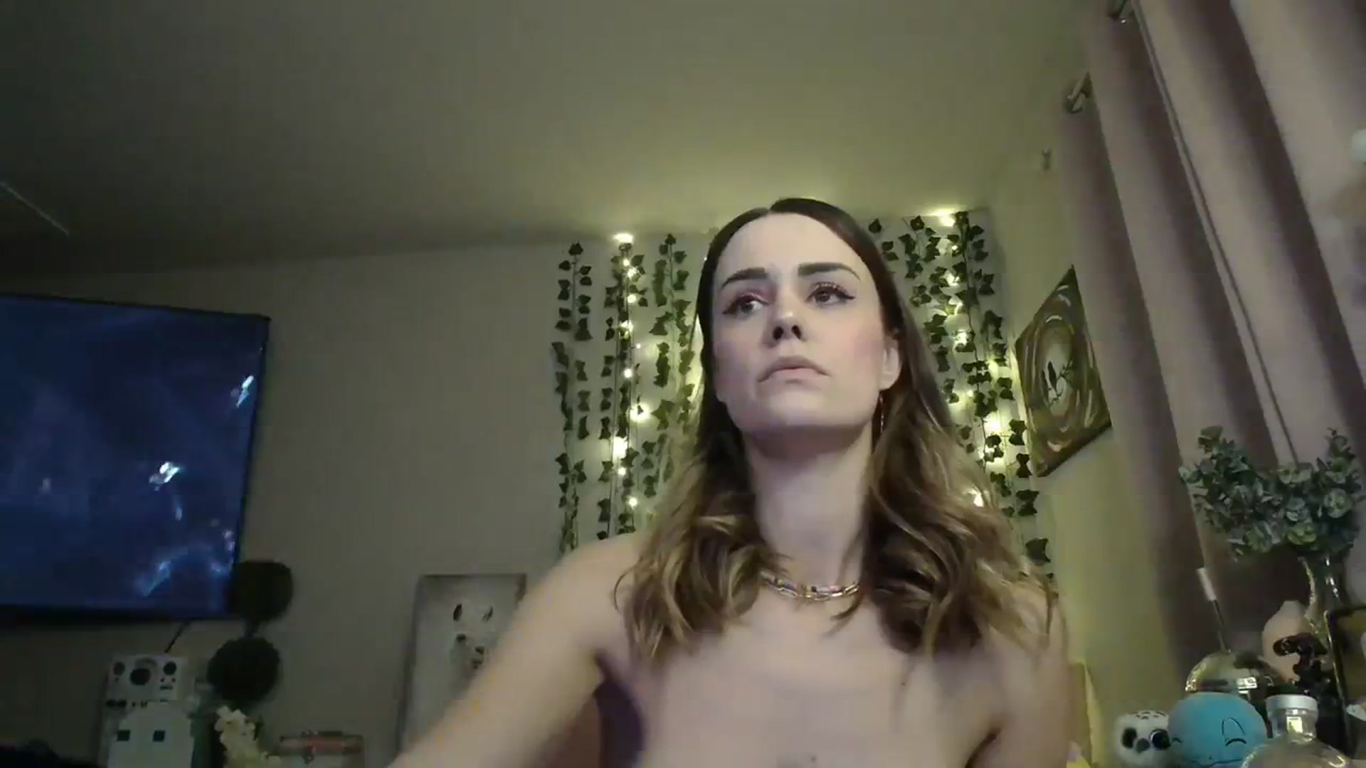 Gallery image thumbnail from HeidiKlumsy's myfreecams stream on, 02/08/2024, 02:49 image 8 of 20