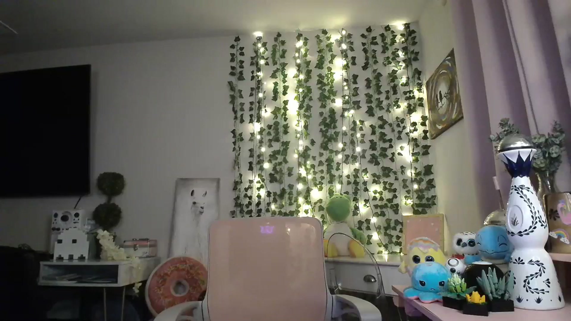 Gallery image thumbnail from HeidiKlumsy's myfreecams stream on, 02/08/2024, 06:40 image 4 of 20