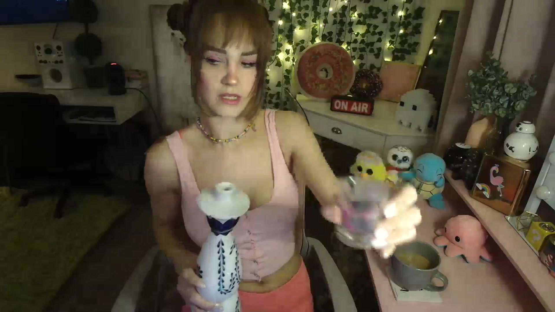 Gallery image thumbnail from HeidiKlumsy's myfreecams stream on, 02/11/2024, 02:24 image 19 of 20