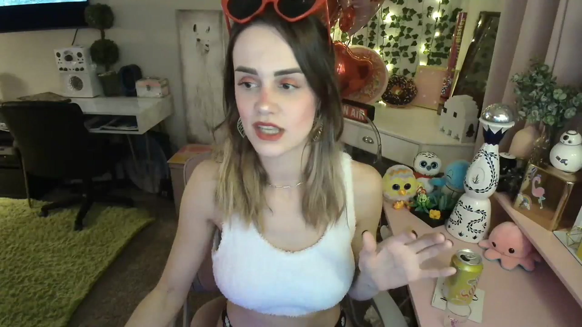 Gallery image thumbnail from HeidiKlumsy's myfreecams stream on, 02/16/2024, 05:16 image 11 of 20