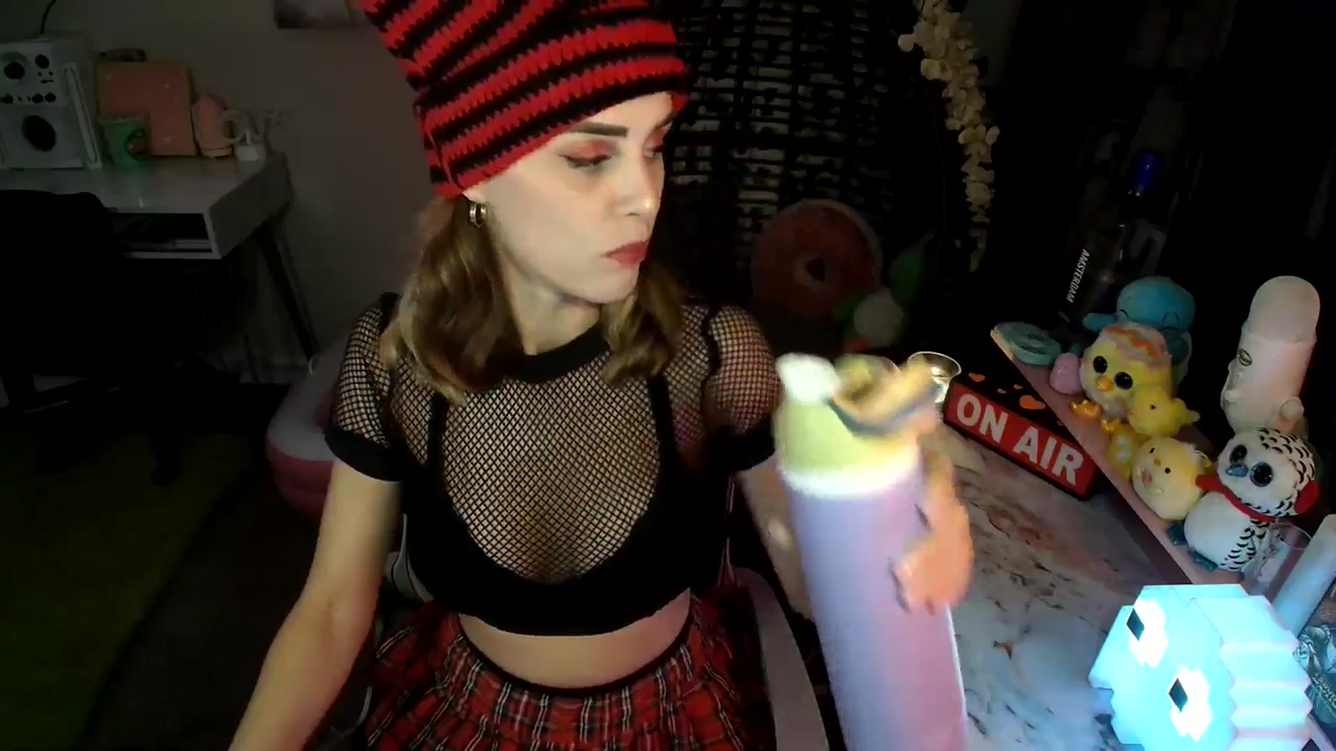 Gallery image thumbnail from HeidiKlumsy's myfreecams stream on, 05/23/2024, 05:53 image 11 of 20