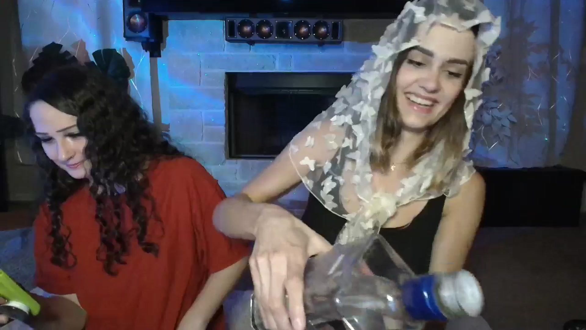 Gallery image thumbnail from HeidiKlumsy's myfreecams stream on, 05/29/2024, 05:15 image 18 of 20