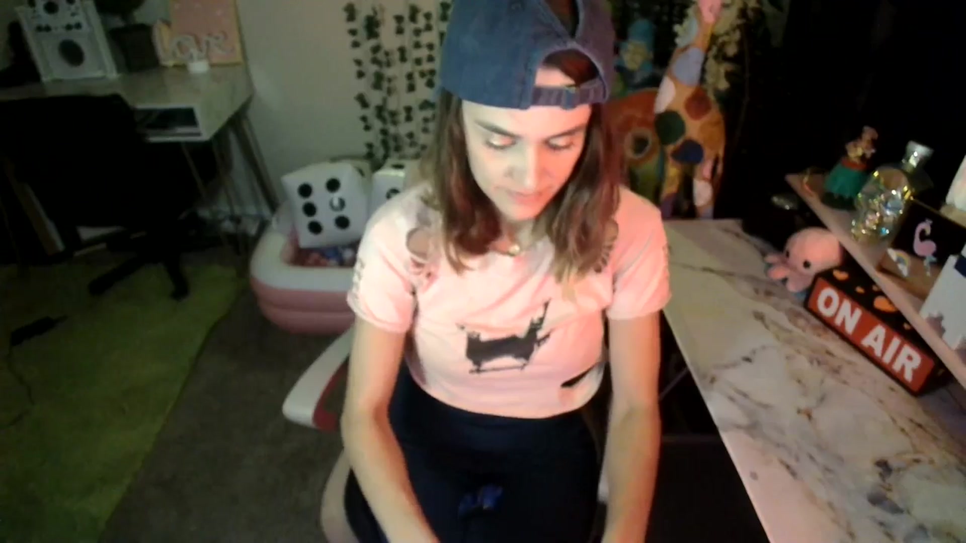 Gallery image thumbnail from HeidiKlumsy's myfreecams stream on, 06/24/2024, 06:02 image 4 of 20