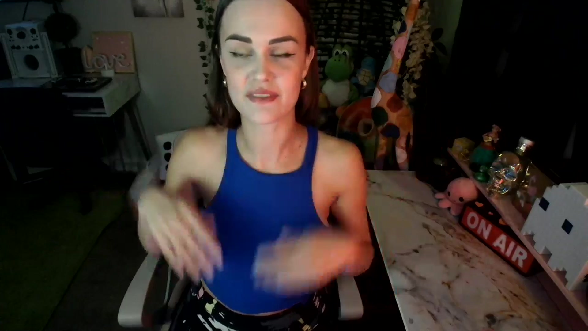 Gallery image thumbnail from HeidiKlumsy's myfreecams stream on, 07/03/2024, 05:38 image 4 of 20