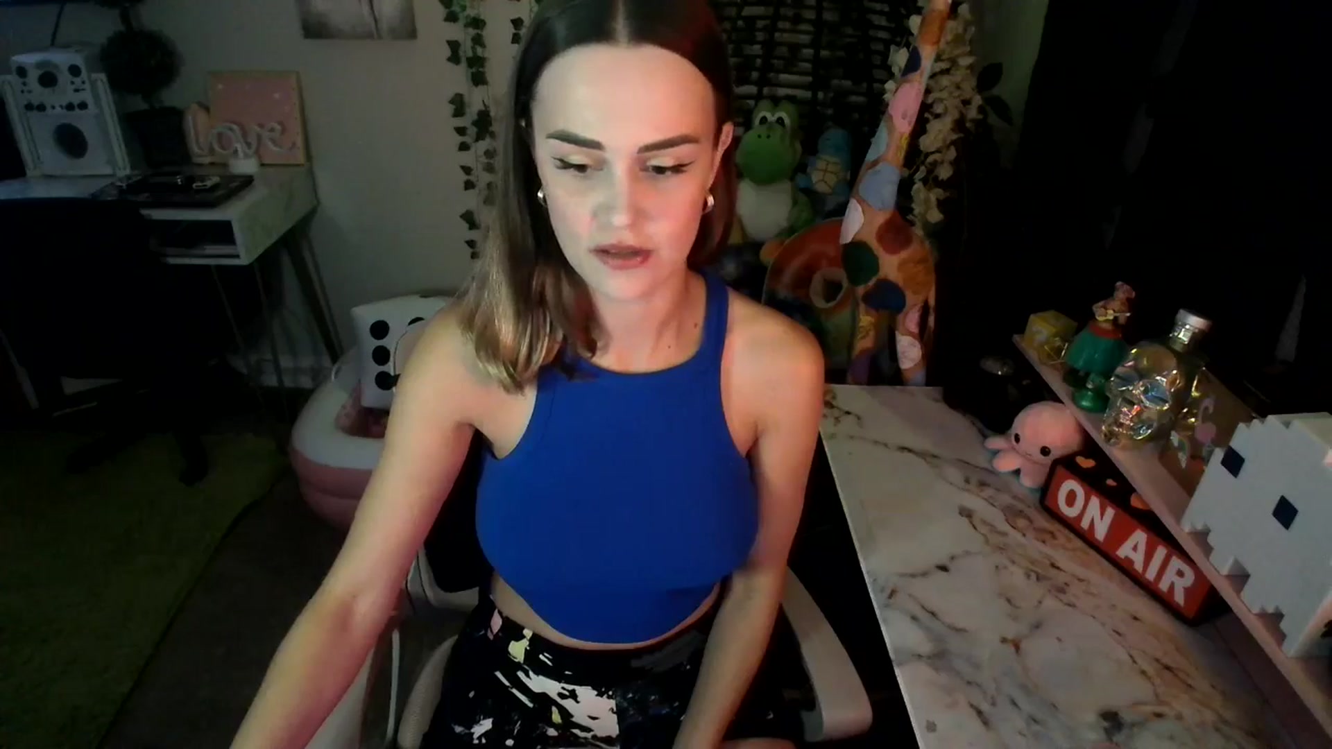 Gallery image thumbnail from HeidiKlumsy's myfreecams stream on, 07/03/2024, 05:38 image 7 of 20
