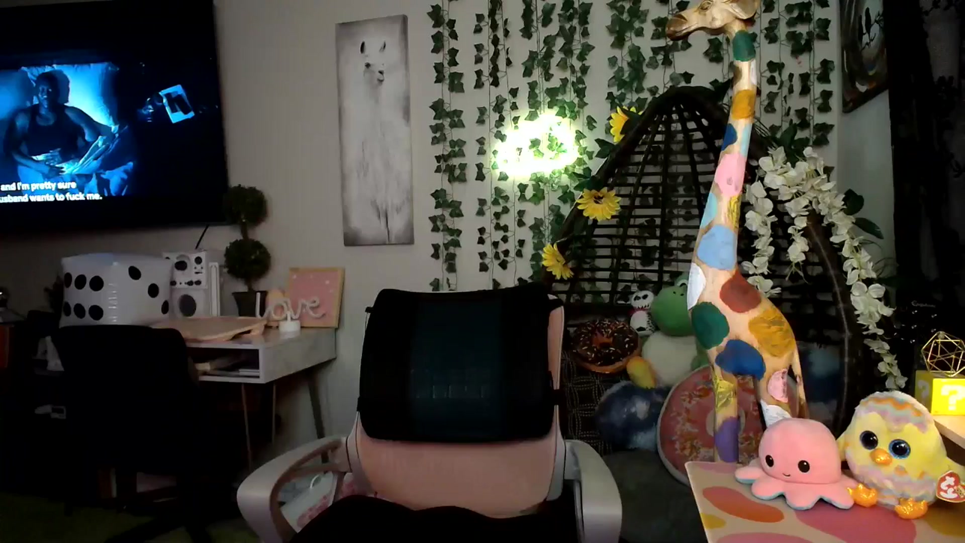 Gallery image thumbnail from HeidiKlumsy's myfreecams stream on, 07/13/2024, 02:05 image 19 of 20