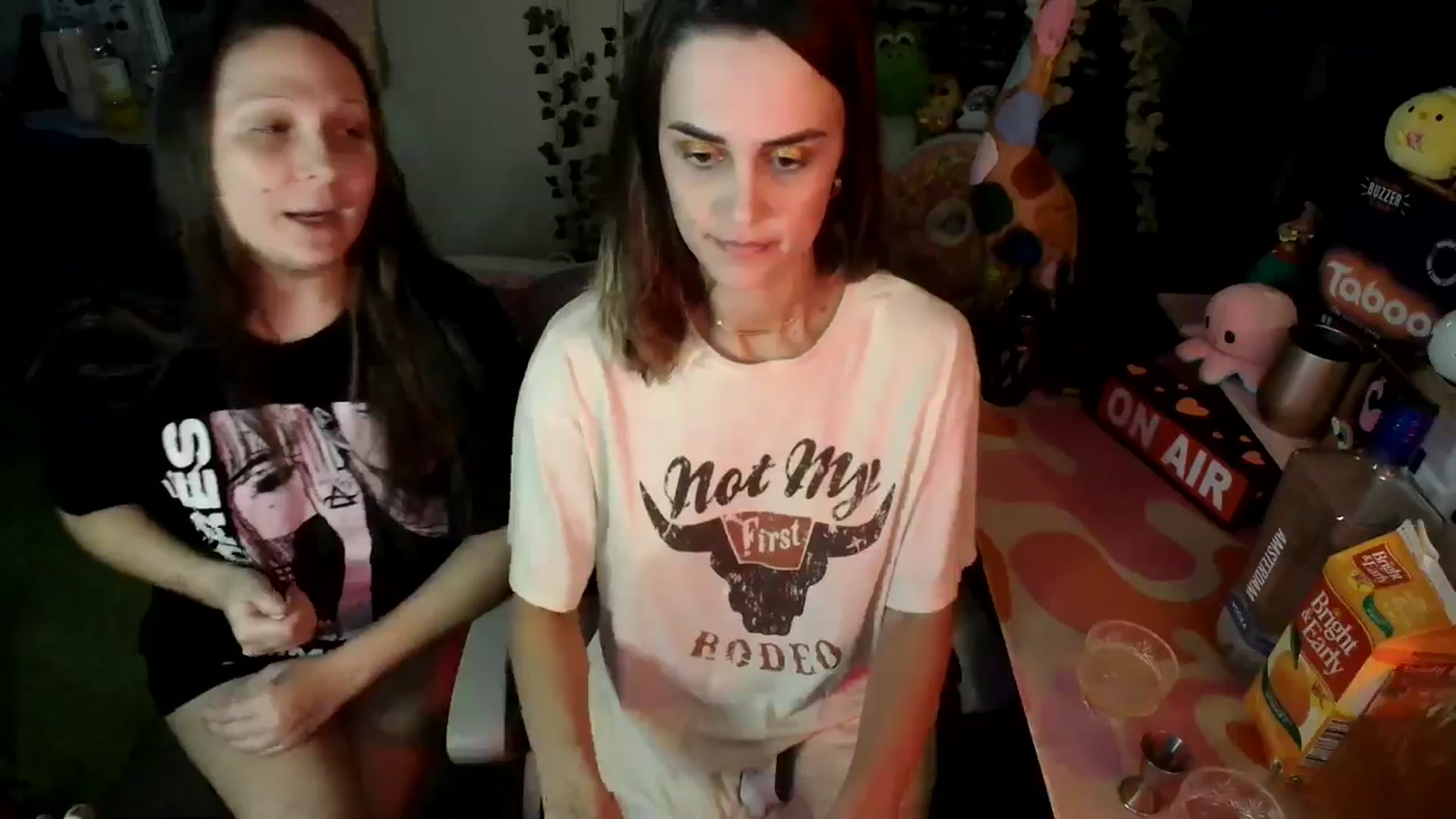 Gallery image thumbnail from HeidiKlumsy's myfreecams stream on, 07/17/2024, 08:50 image 6 of 20