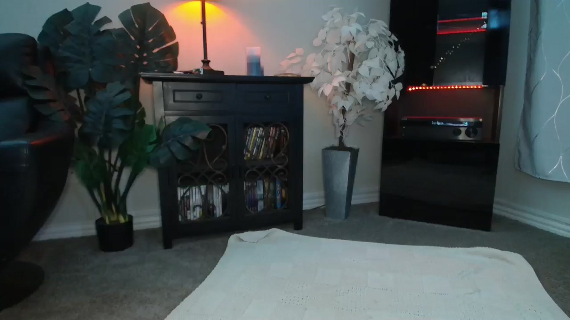 Gallery image thumbnail from HeidiKlumsy's myfreecams stream on, 08/16/2024, 19:41 image 1 of 20