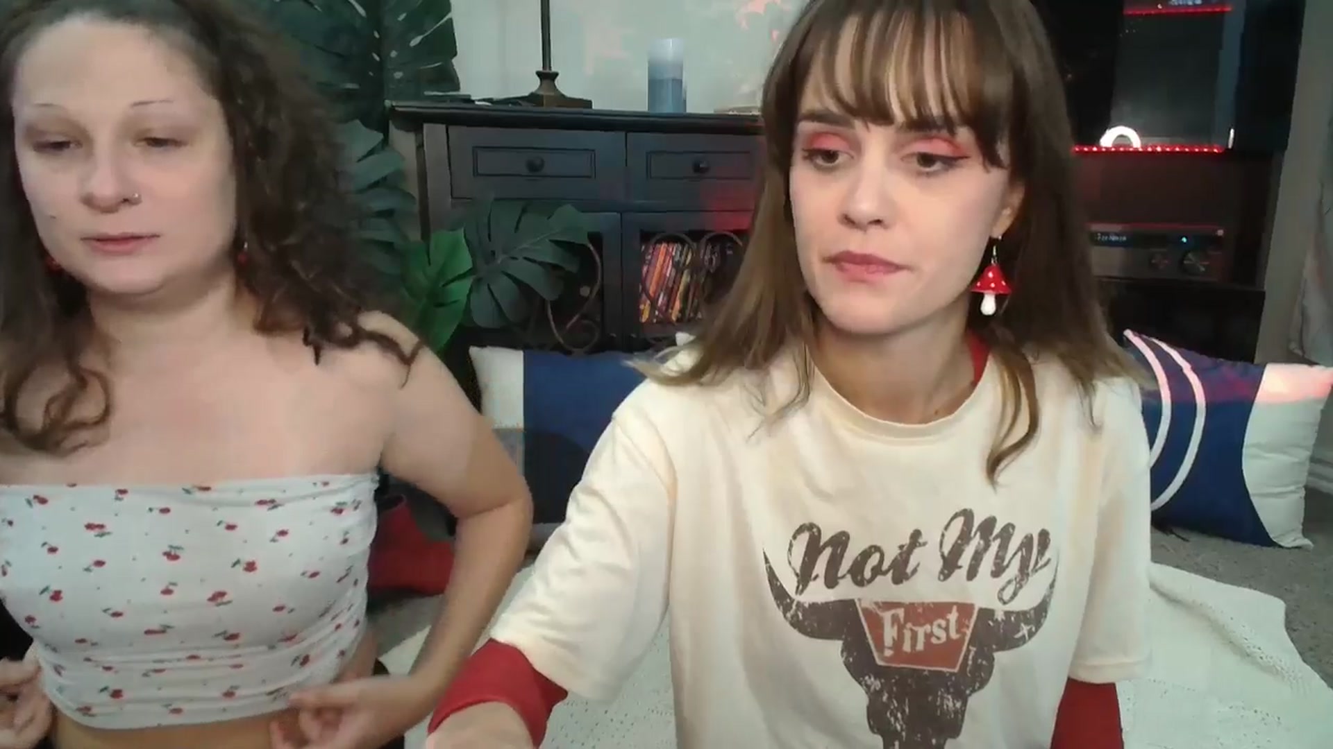 Gallery image thumbnail from HeidiKlumsy's myfreecams stream on, 08/17/2024, 01:10 image 6 of 20