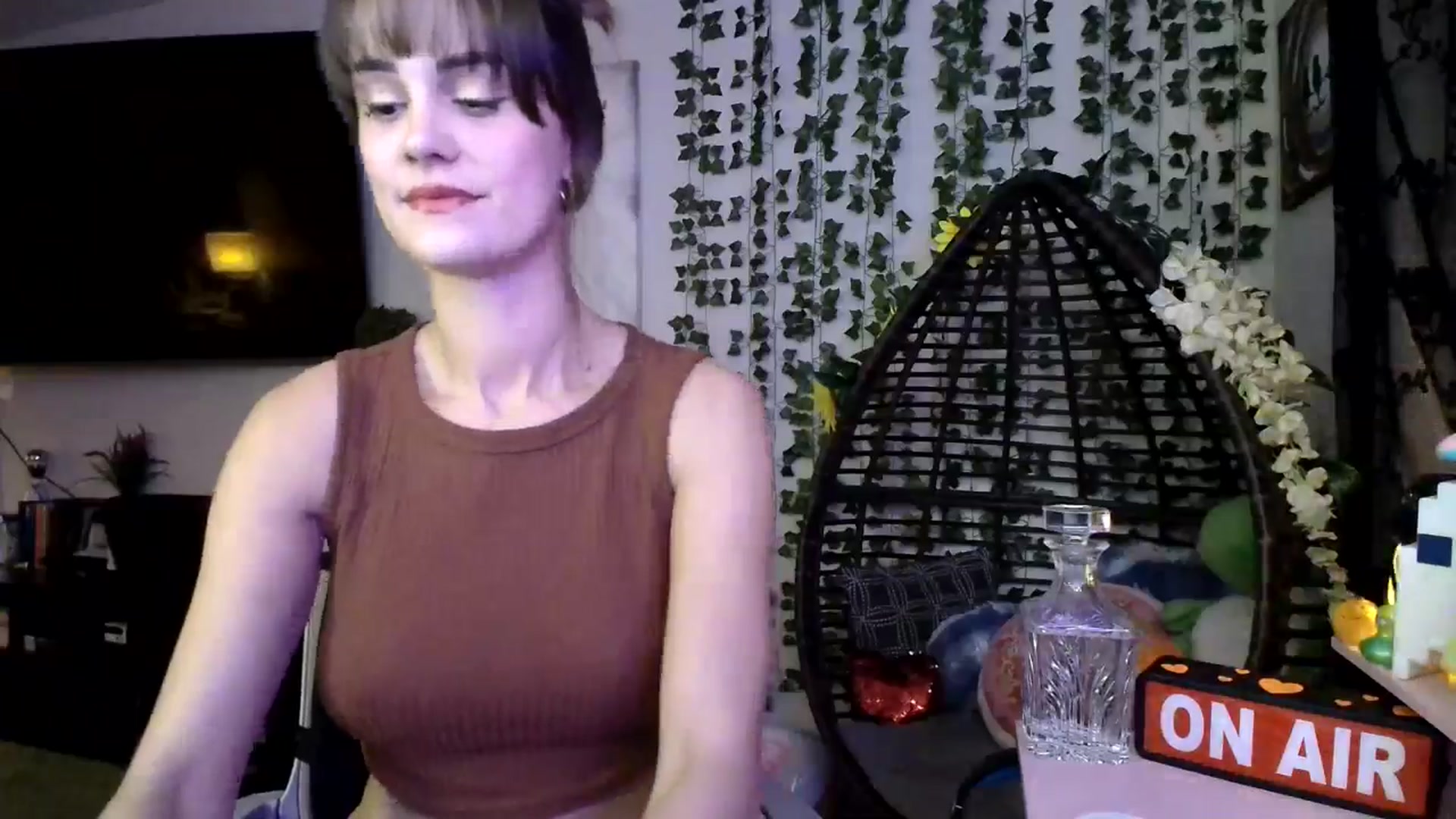 Gallery image thumbnail from HeidiKlumsy's myfreecams stream on, 09/13/2024, 05:33 image 4 of 20