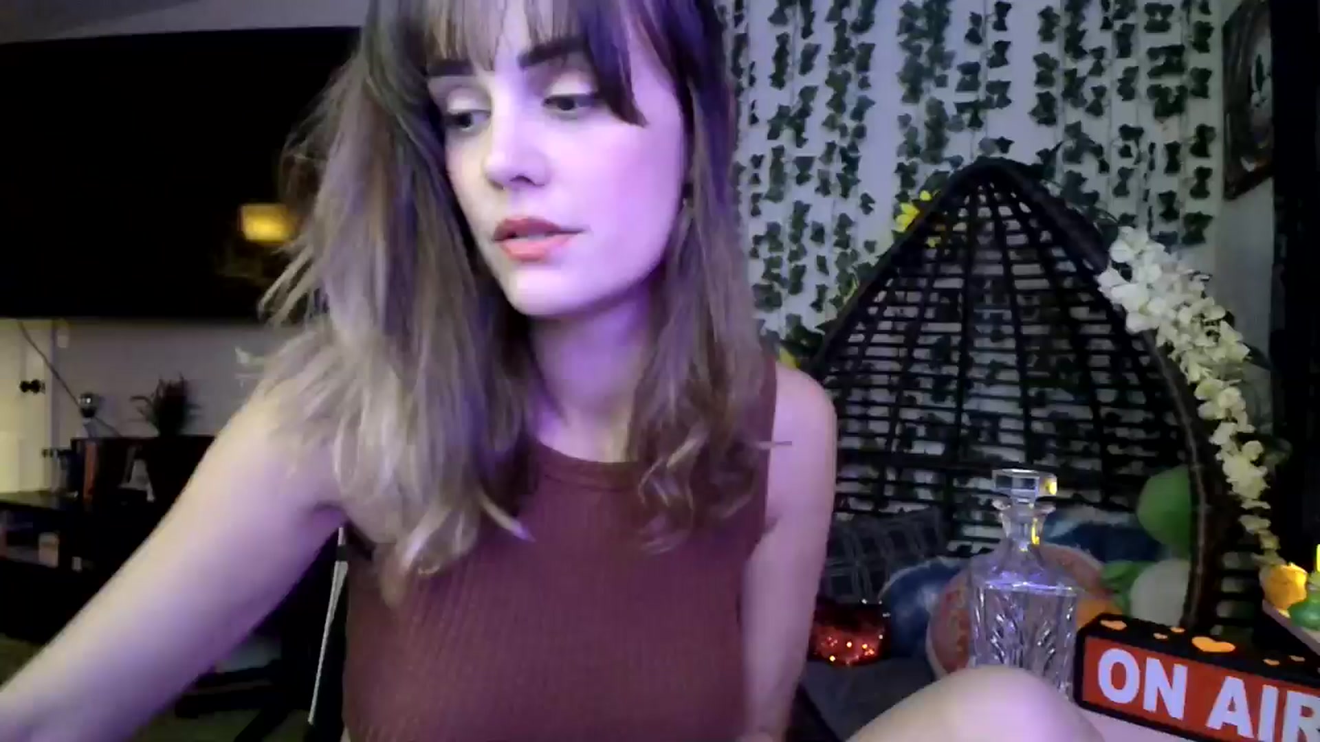 Gallery image thumbnail from HeidiKlumsy's myfreecams stream on, 09/13/2024, 05:33 image 9 of 20