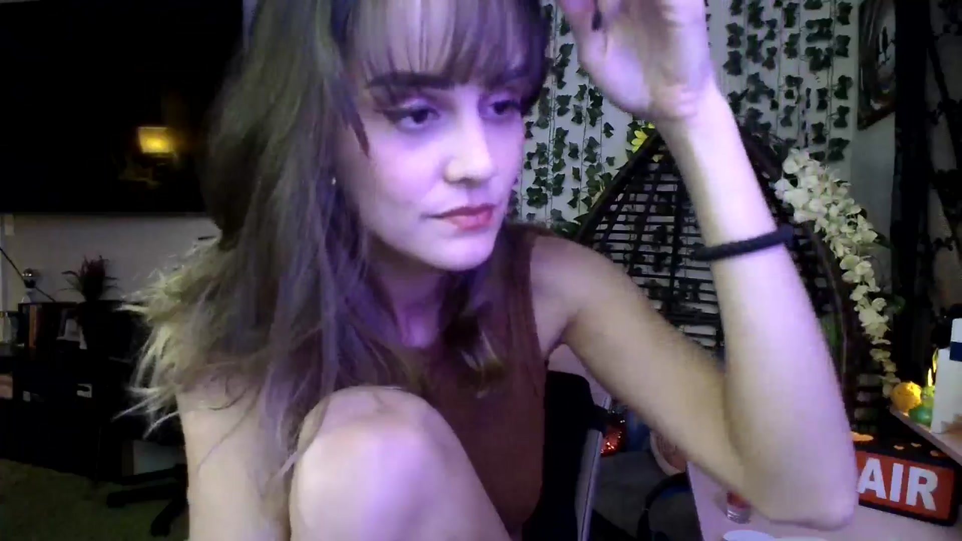 Gallery image thumbnail from HeidiKlumsy's myfreecams stream on, 09/13/2024, 05:33 image 10 of 20