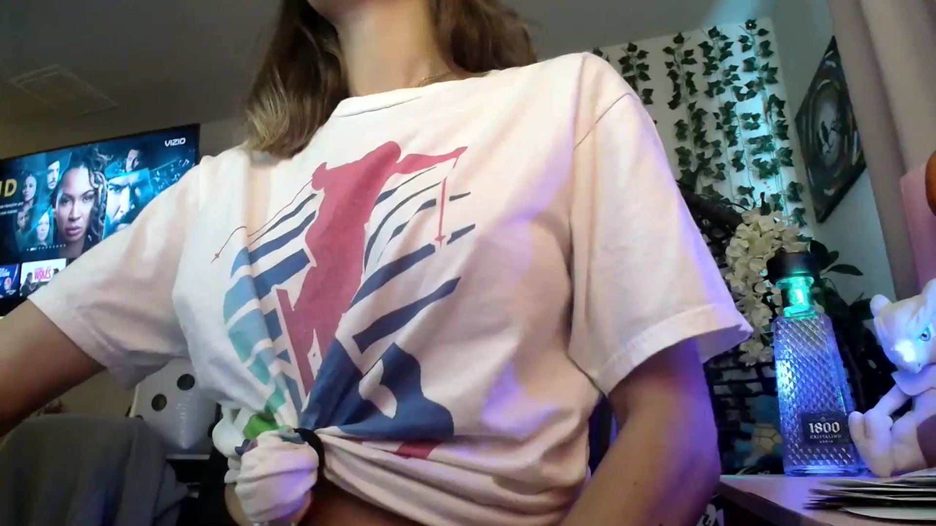 Gallery image thumbnail from HeidiKlumsy's myfreecams stream on, 10/03/2024, 22:04 image 4 of 20