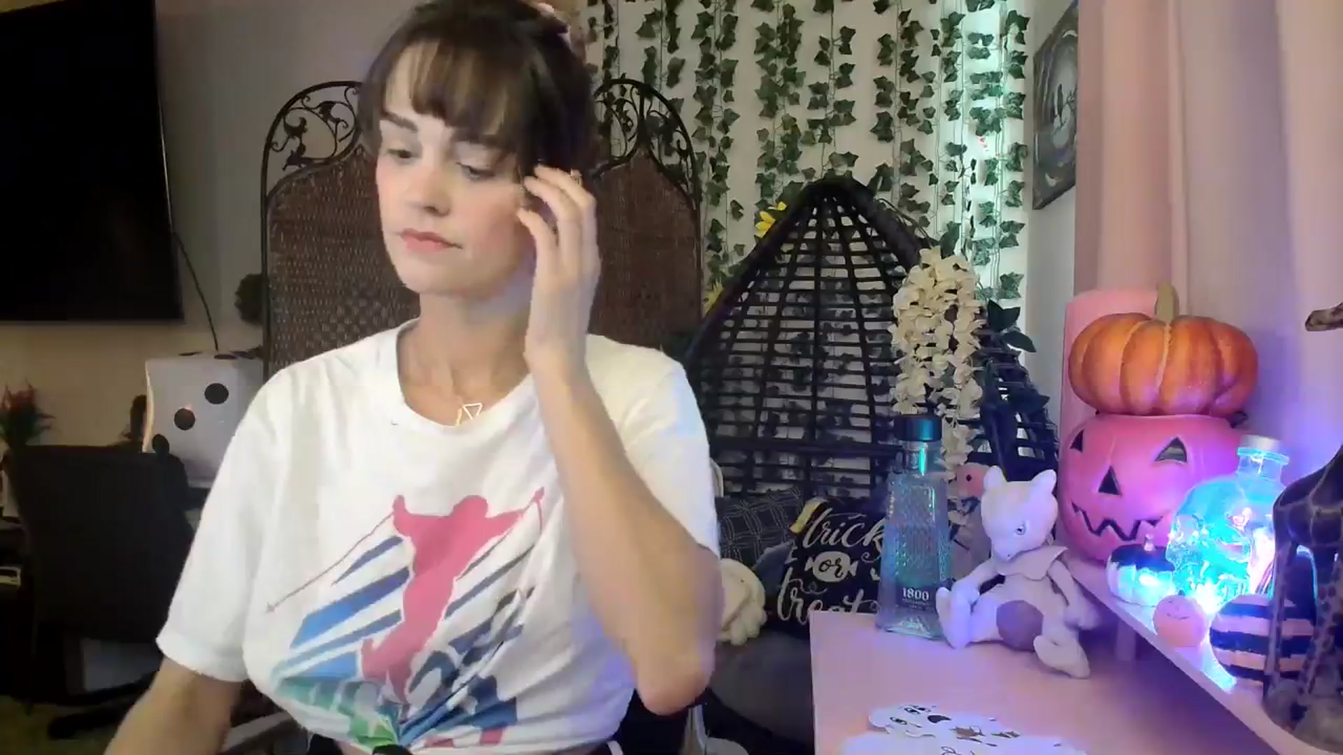 Gallery image thumbnail from HeidiKlumsy's myfreecams stream on, 10/03/2024, 23:22 image 19 of 20