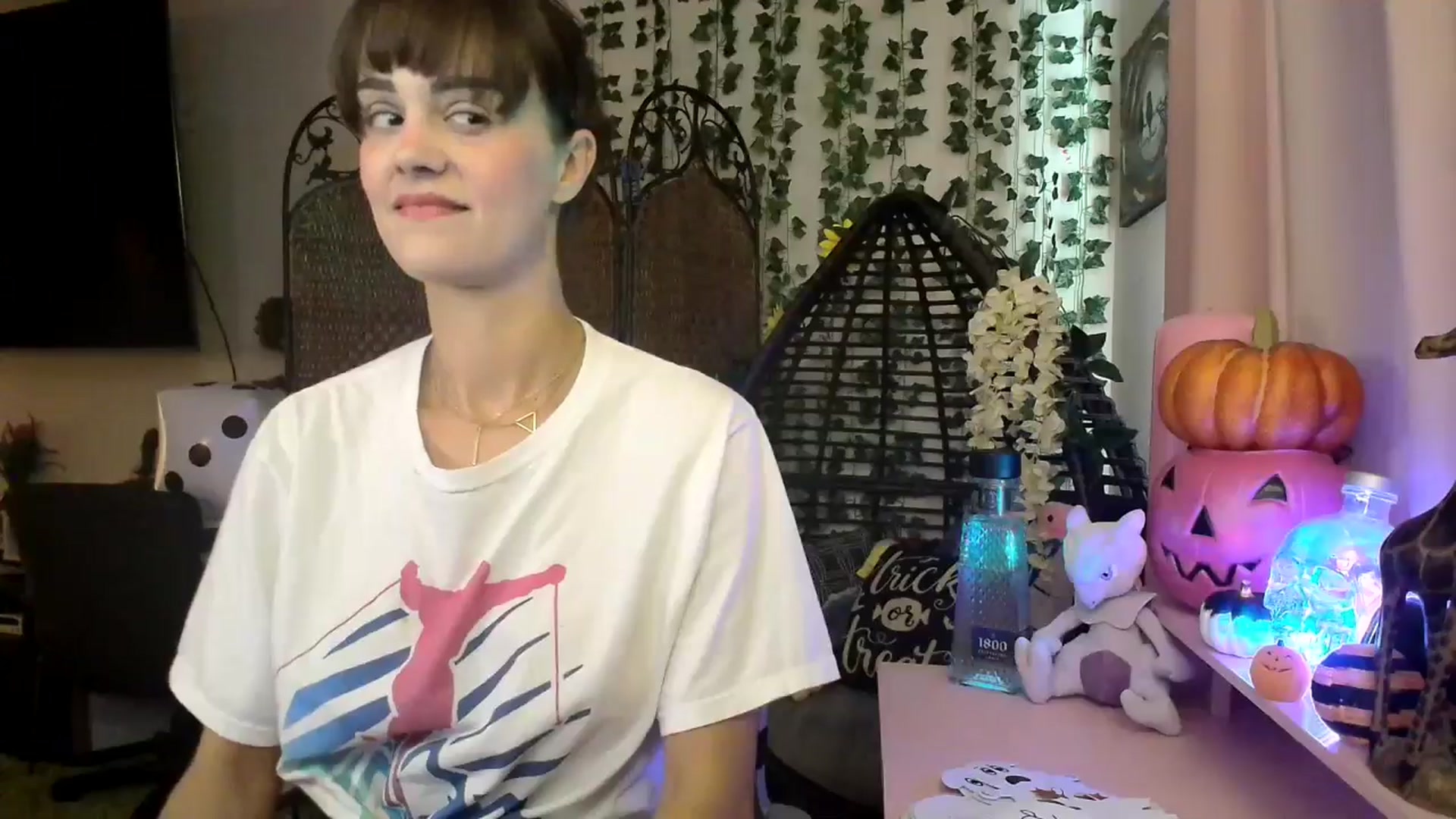 Gallery image thumbnail from HeidiKlumsy's myfreecams stream on, 10/03/2024, 23:22 image 18 of 20