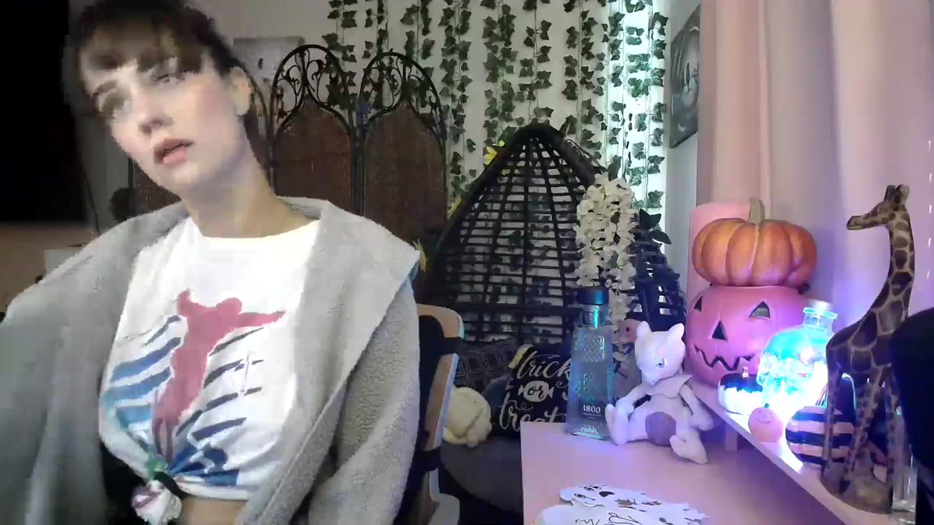Gallery image thumbnail from HeidiKlumsy's myfreecams stream on, 10/03/2024, 23:22 image 14 of 20