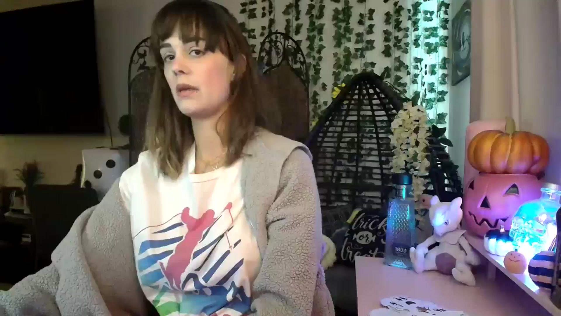 Gallery image thumbnail from HeidiKlumsy's myfreecams stream on, 10/03/2024, 23:22 image 10 of 20