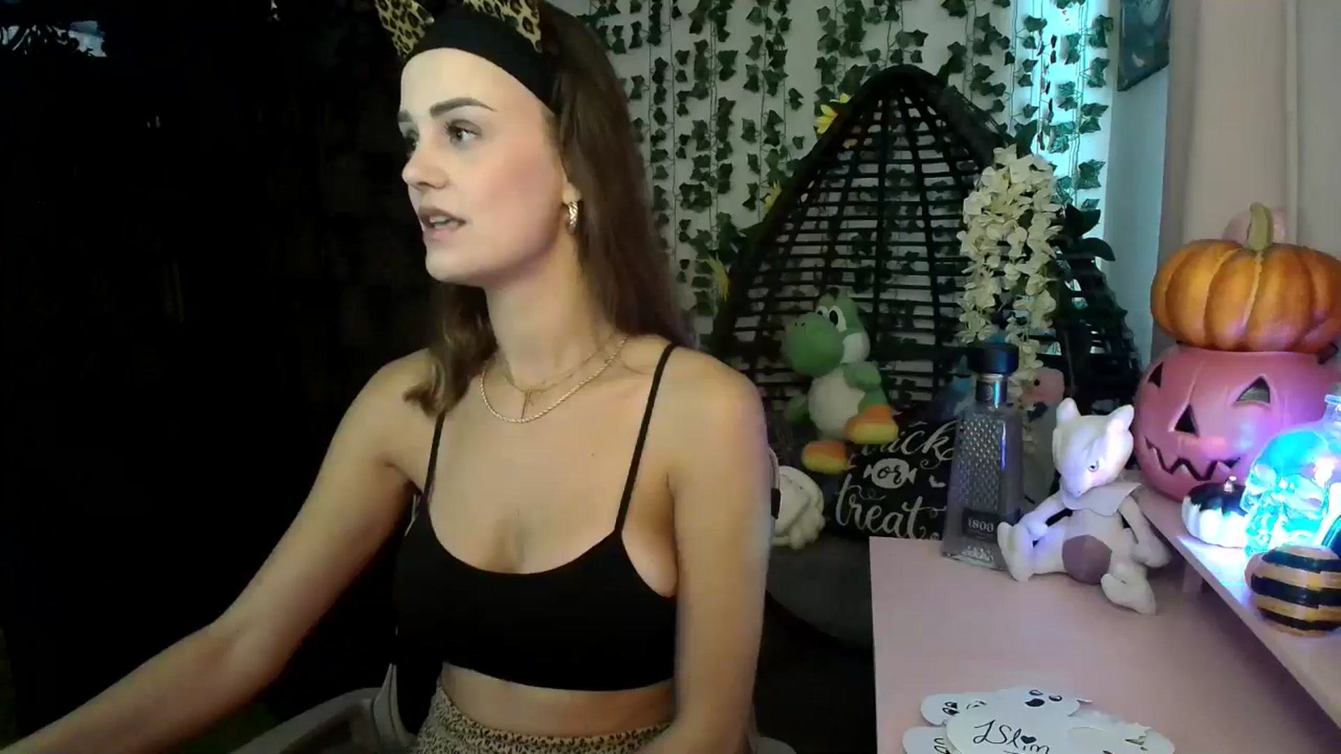Gallery image thumbnail from HeidiKlumsy's myfreecams stream on, 10/04/2024, 22:05 image 2 of 20