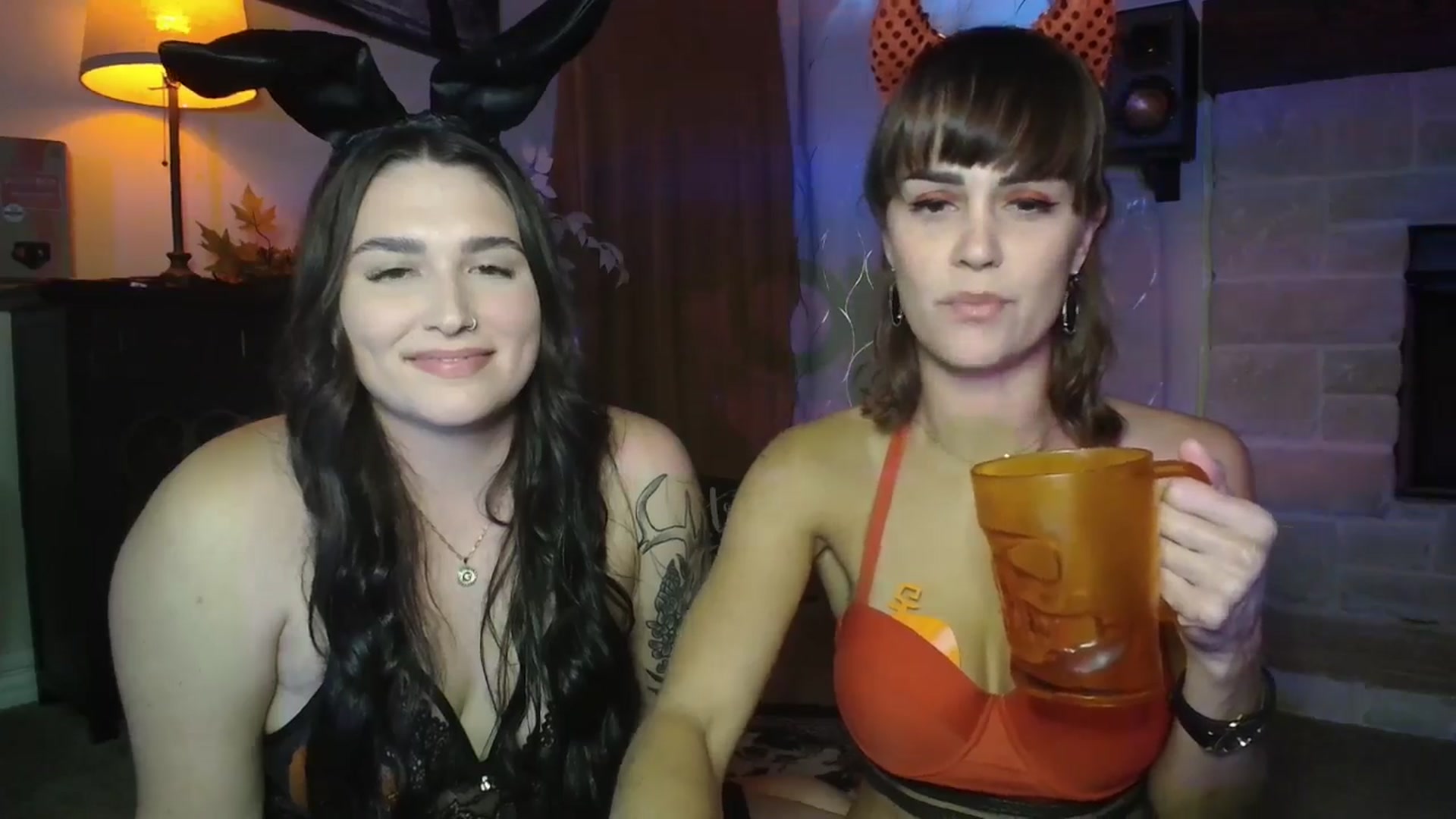 Gallery image thumbnail from HeidiKlumsy's myfreecams stream on, 10/19/2024, 24:00 image 9 of 20