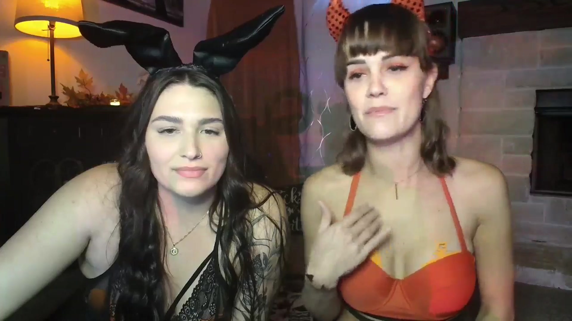 Gallery image thumbnail from HeidiKlumsy's myfreecams stream on, 10/19/2024, 24:00 image 3 of 20